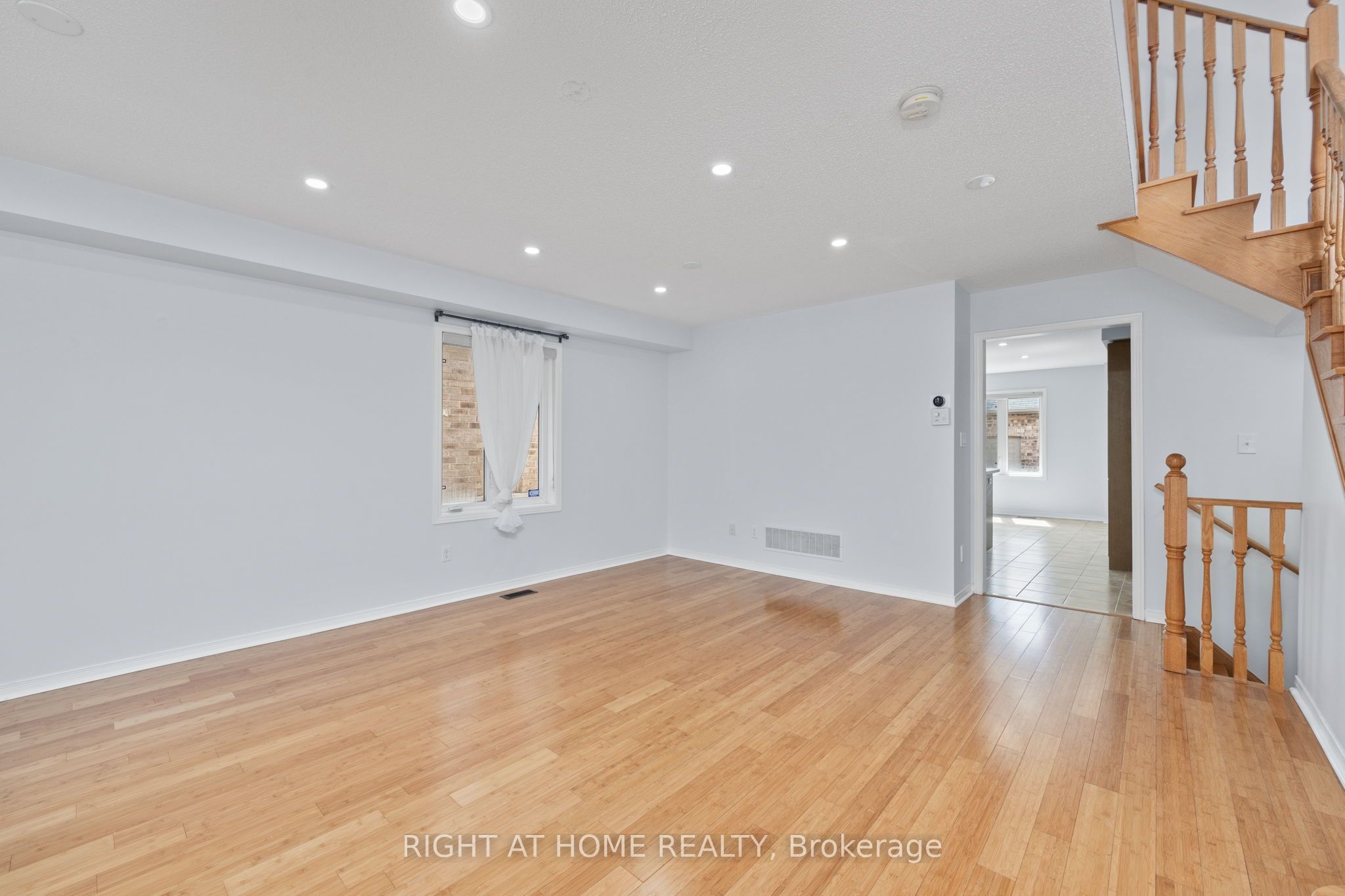 3128 Robert Brown Boulevard Property Photo 9