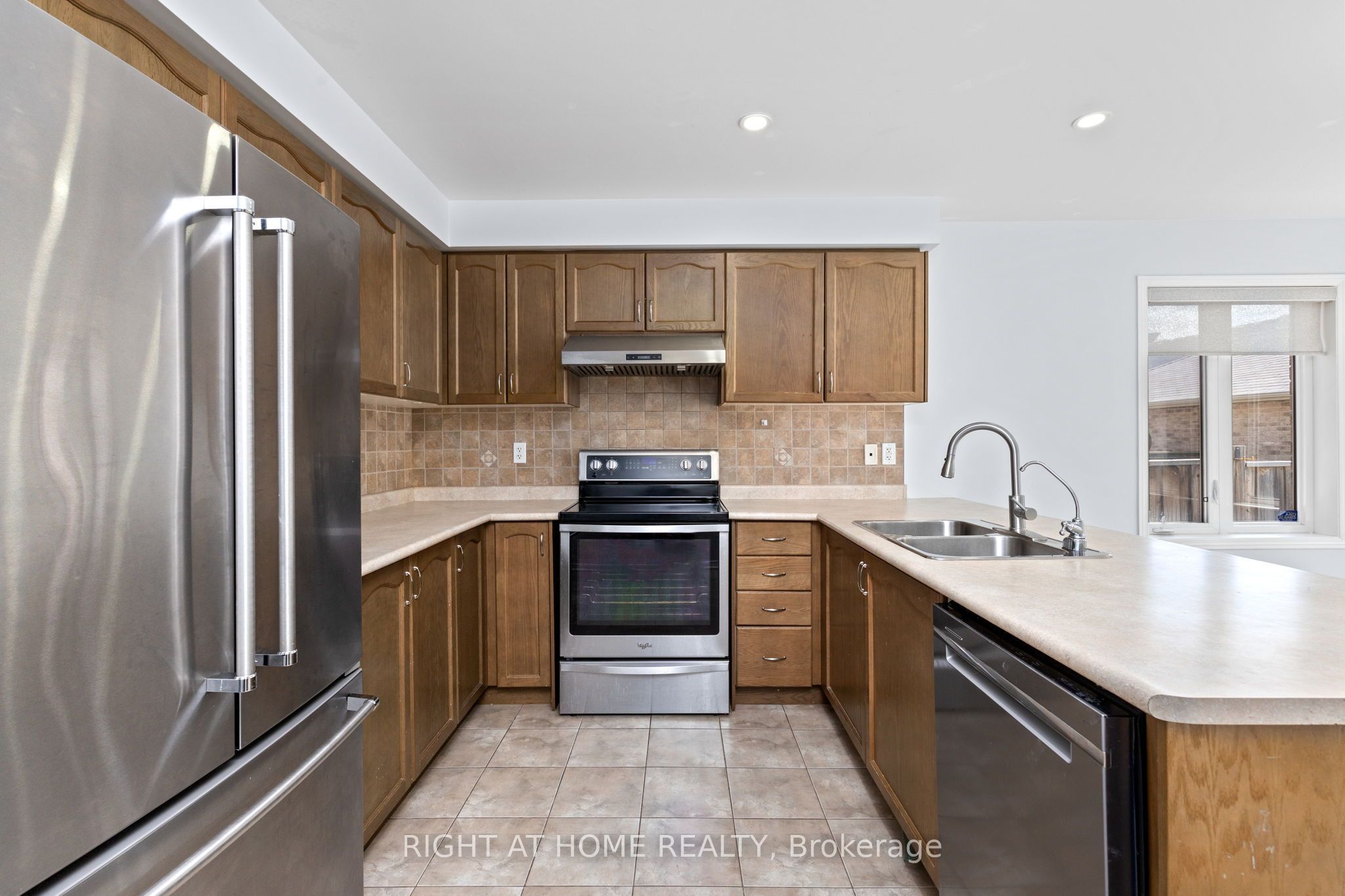 3128 Robert Brown Boulevard Property Photo 11