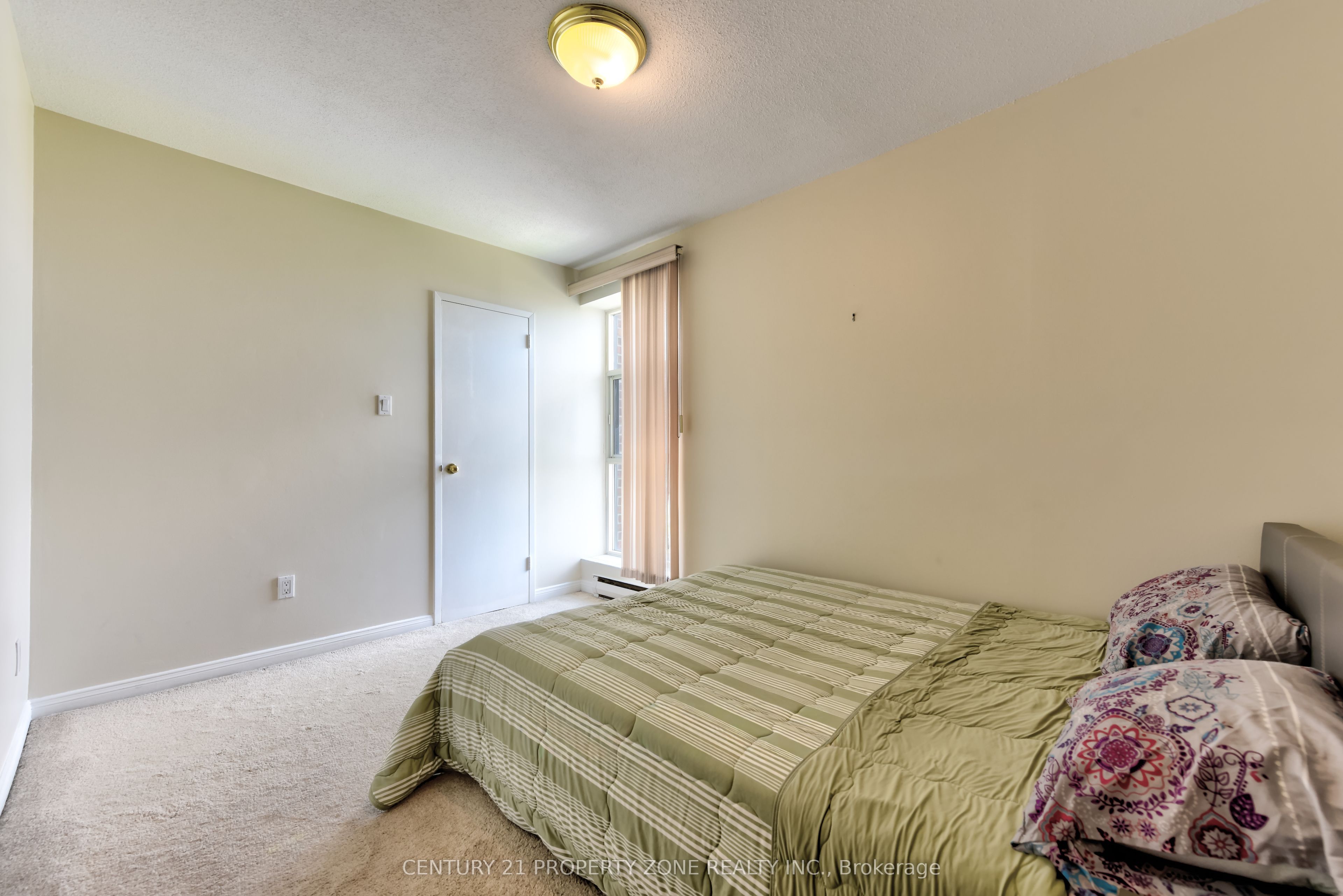 3025 Queen Frederica Drive E 907 Property Photo 18