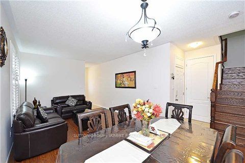 489 Tyrone Crescent Property Photo 8