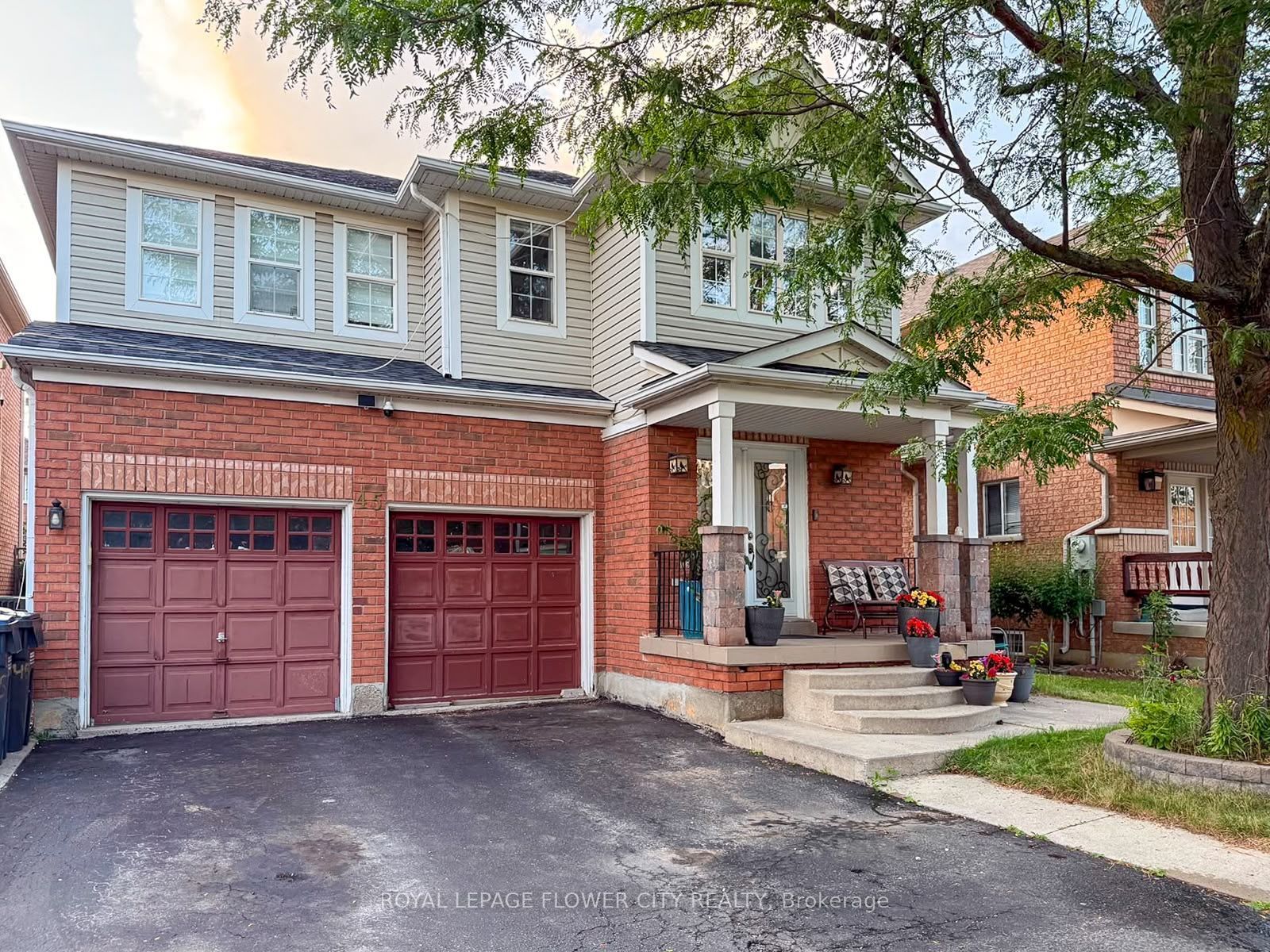 45 Charleswood Circle Property Photo 1
