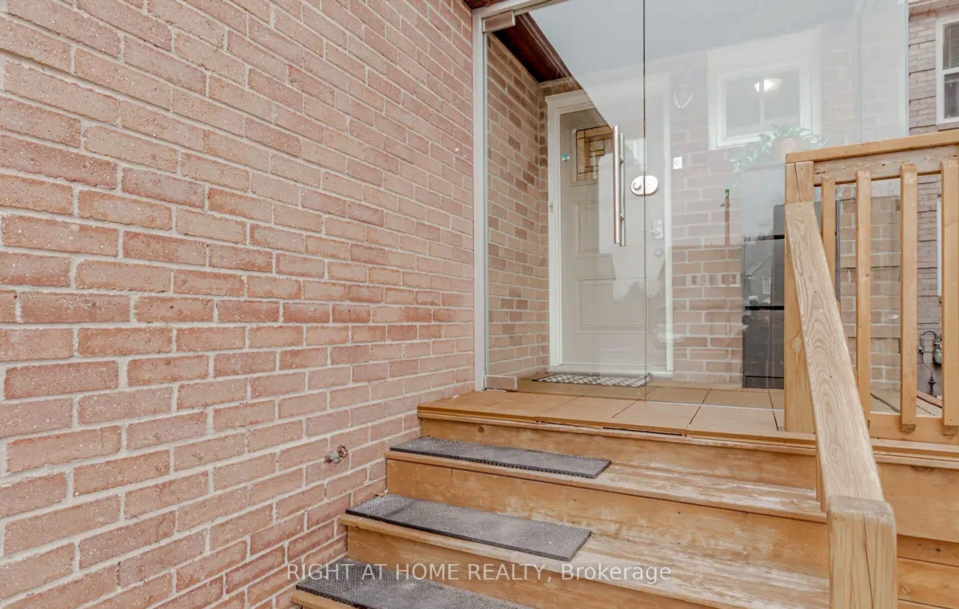 1444 Prince John Circle Property Photo 2