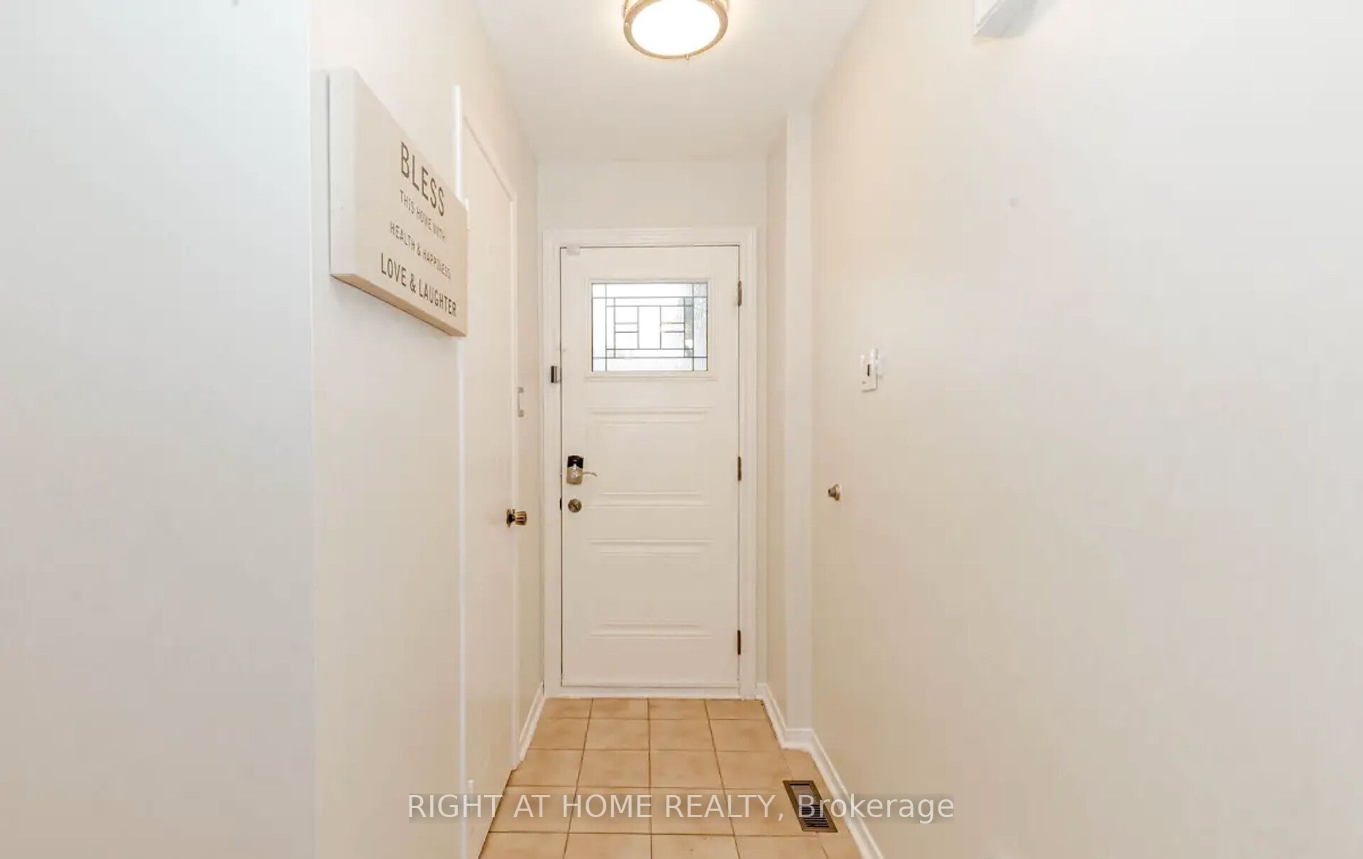 1444 Prince John Circle Property Photo 9