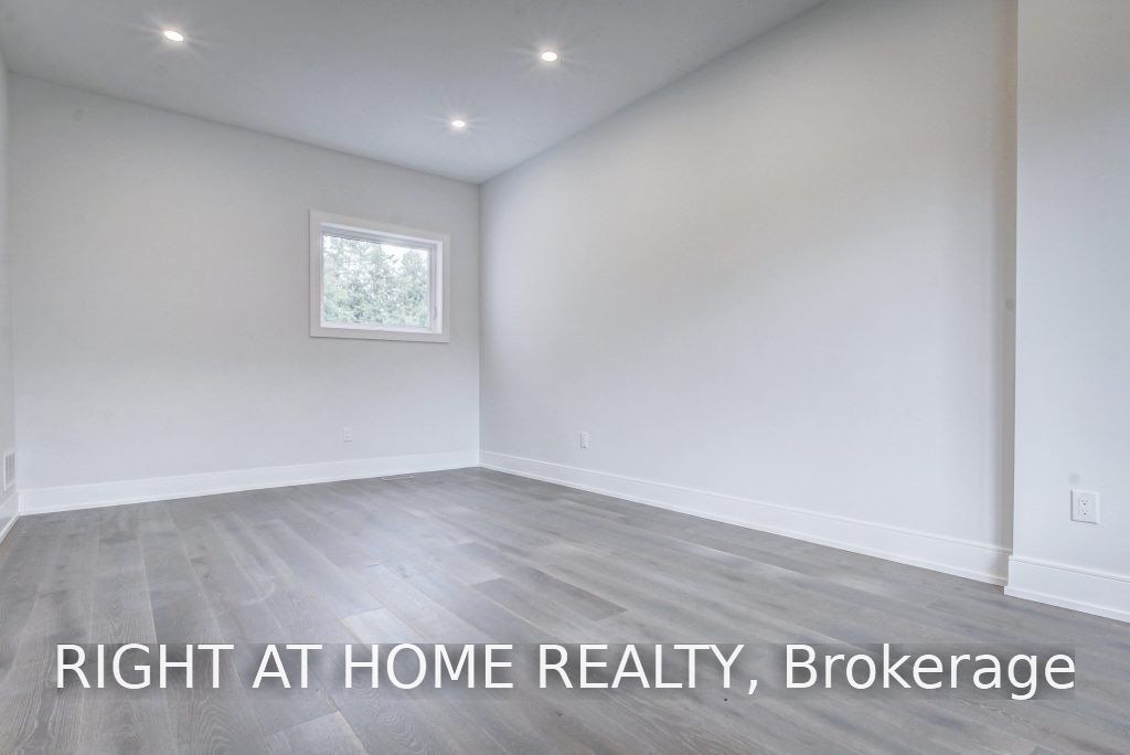 1165 Pinegrove Road Property Photo 3