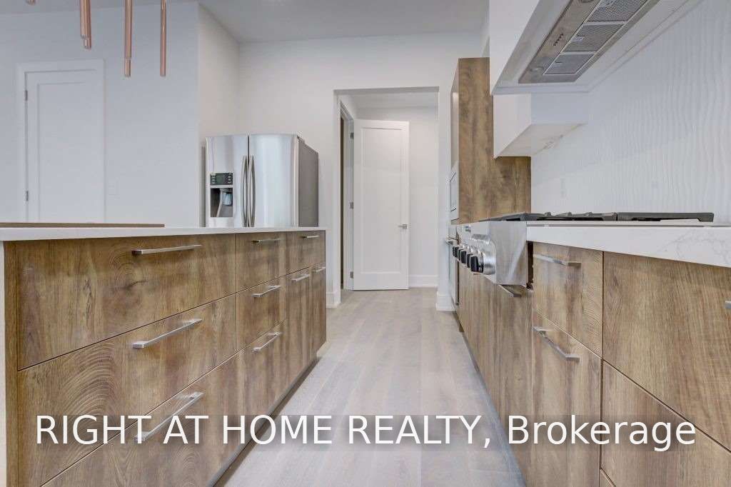 1165 Pinegrove Road Property Photo 11