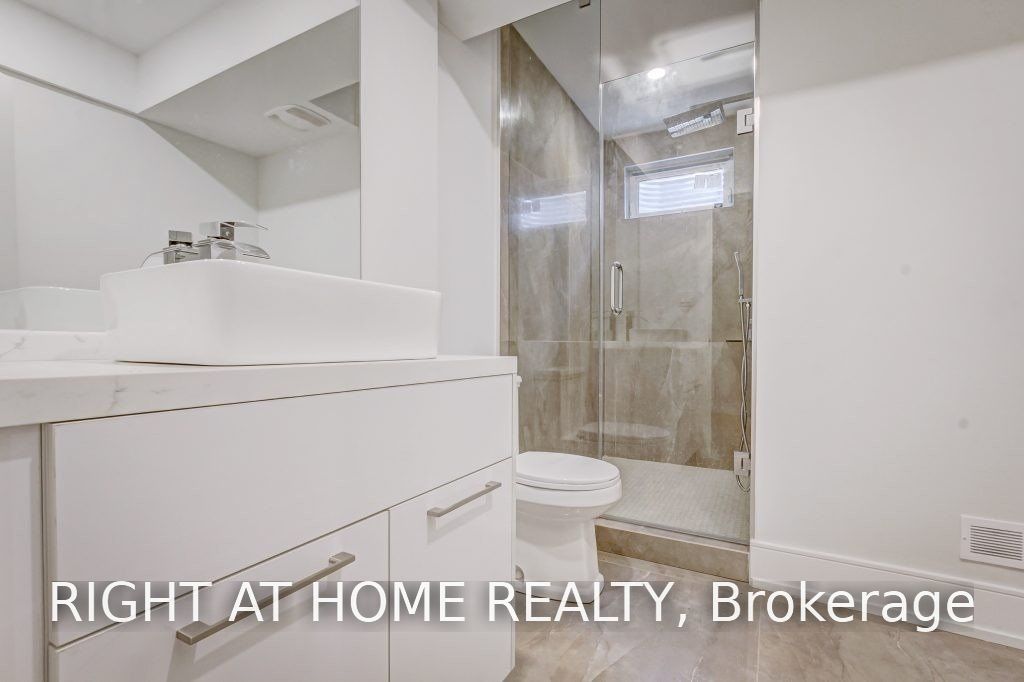 1165 Pinegrove Road Property Photo 14