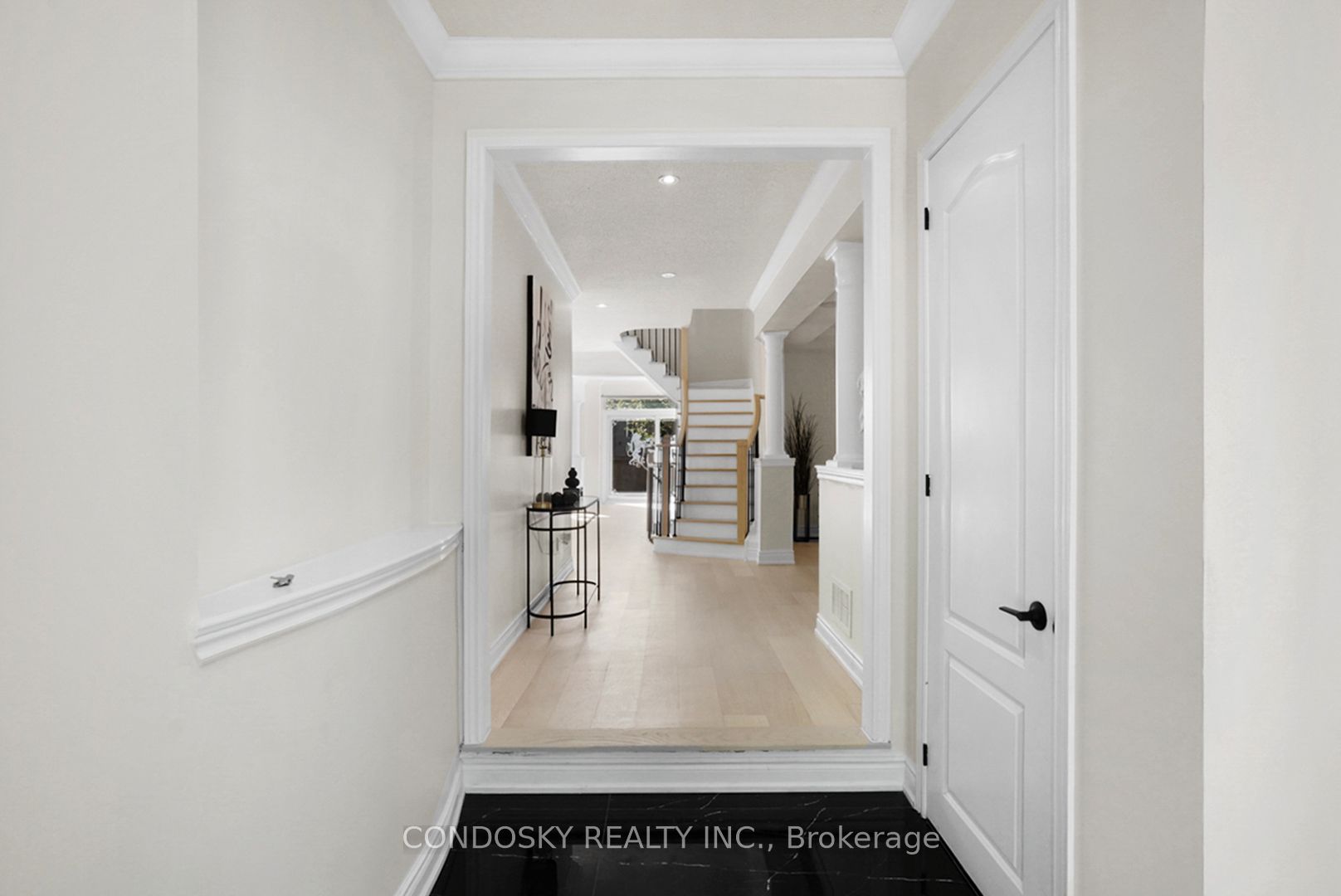 3322 Fox Run Circle Property Photo 4