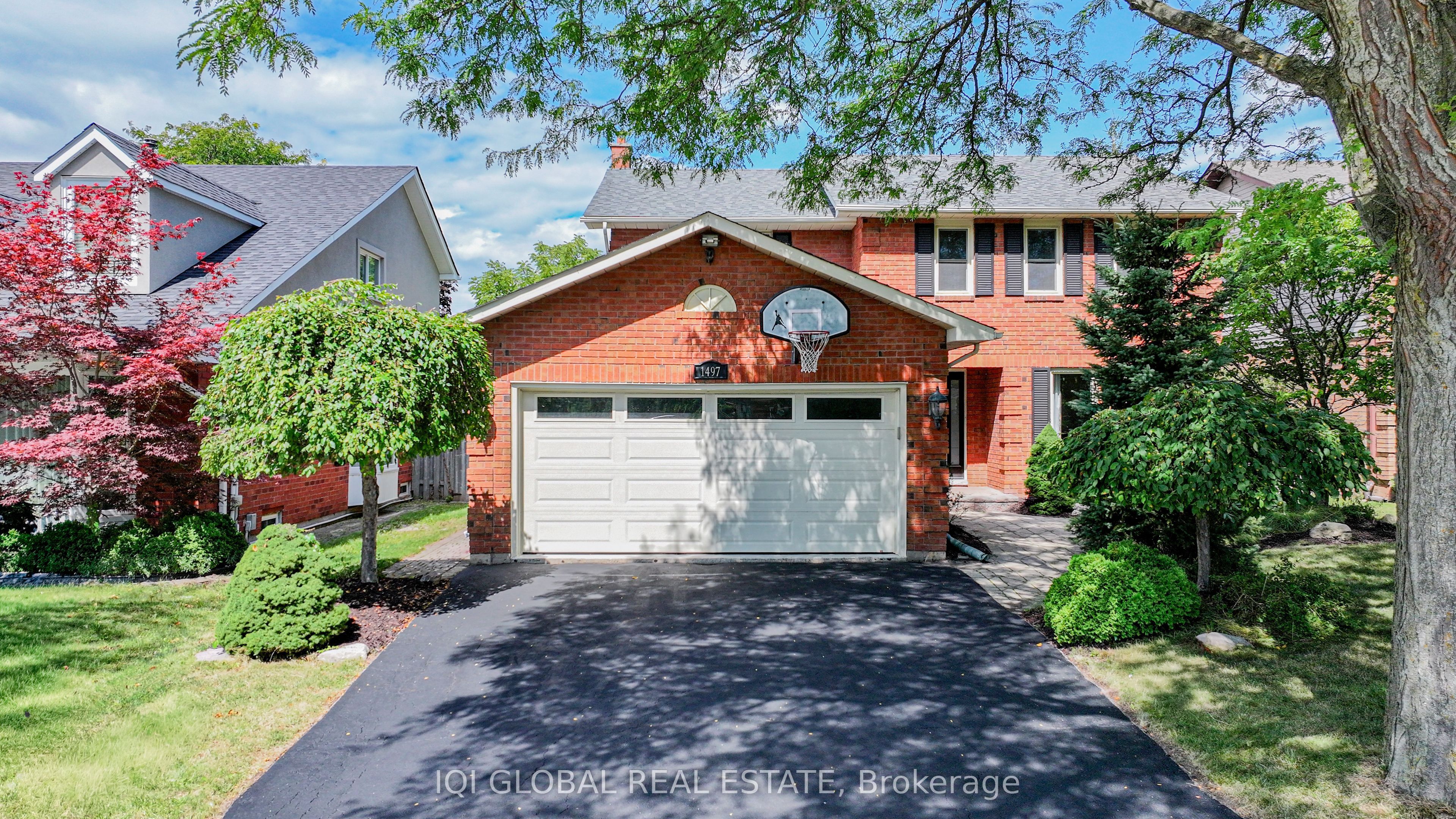 1497 Greenbriar Drive Property Photo 1