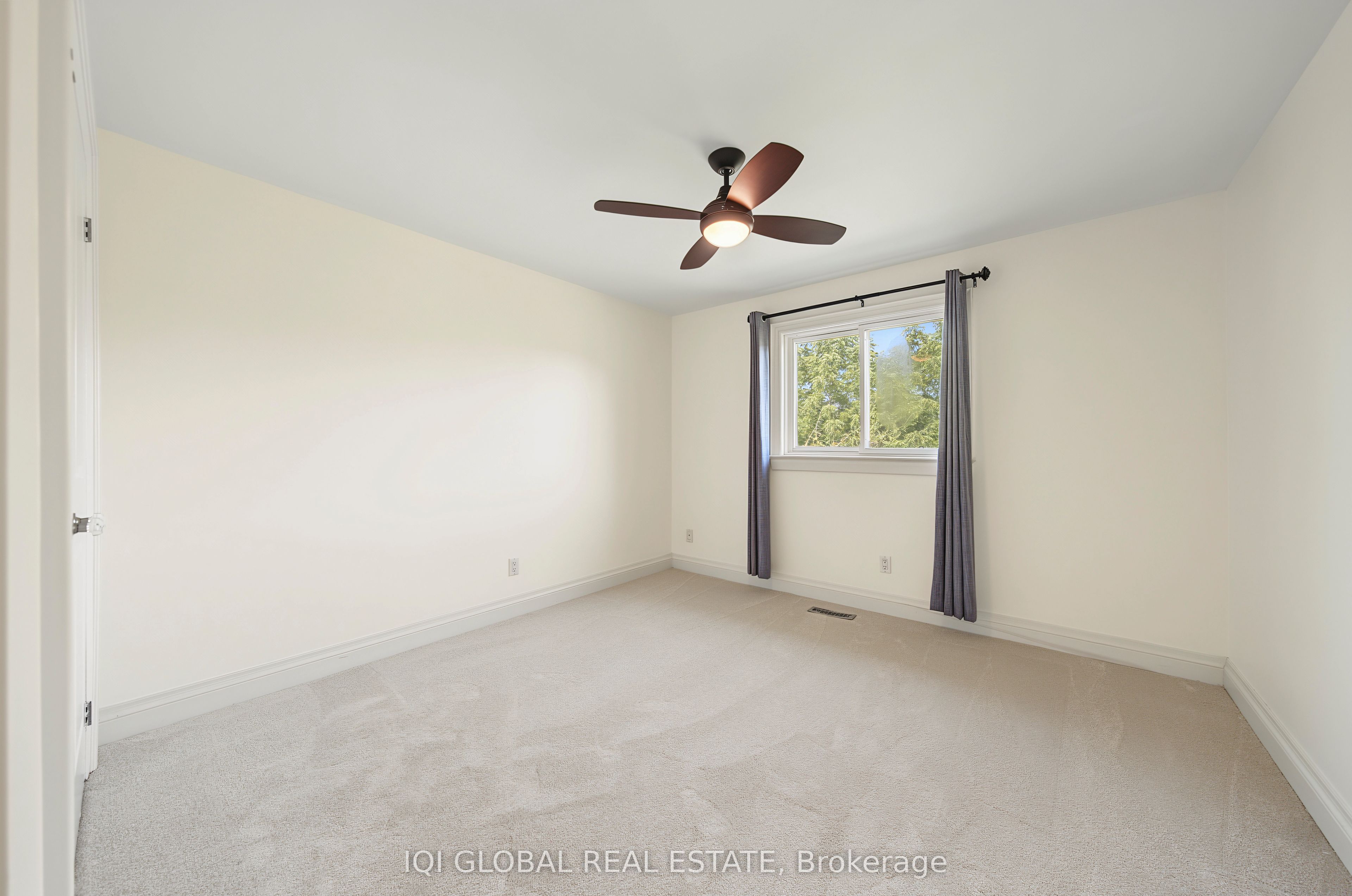 1497 Greenbriar Drive Property Photo 32