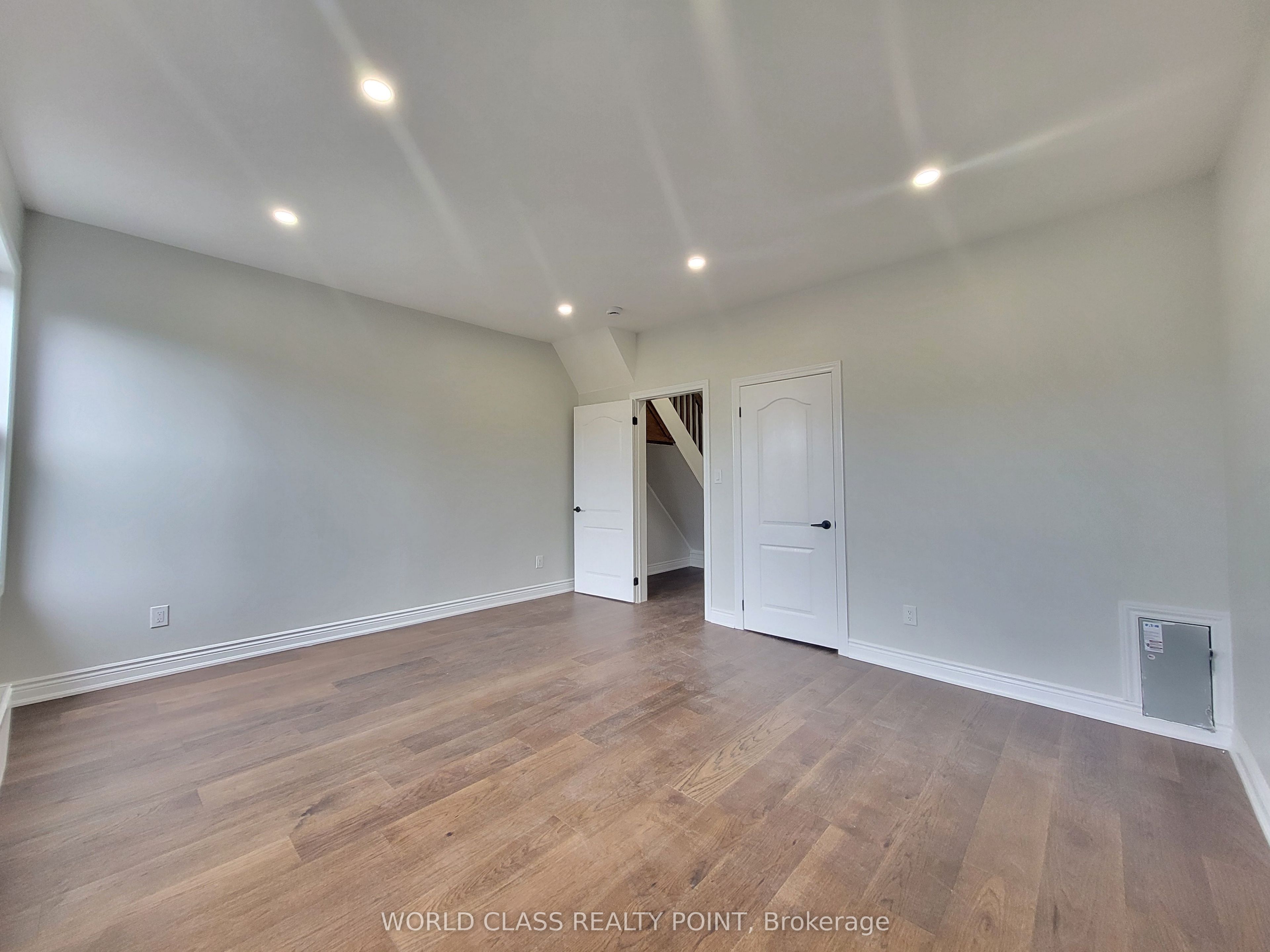 49 Vine Avenue 2 Property Photo 3