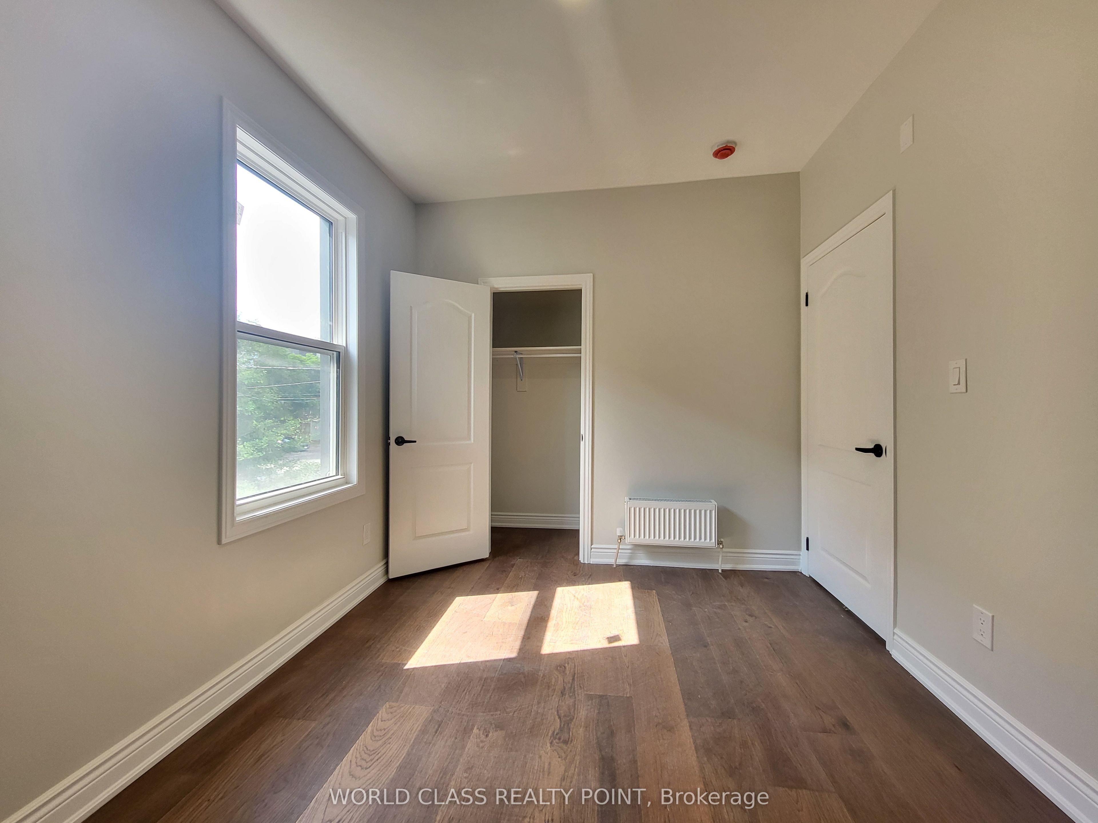 49 Vine Avenue 2 Property Photo 8