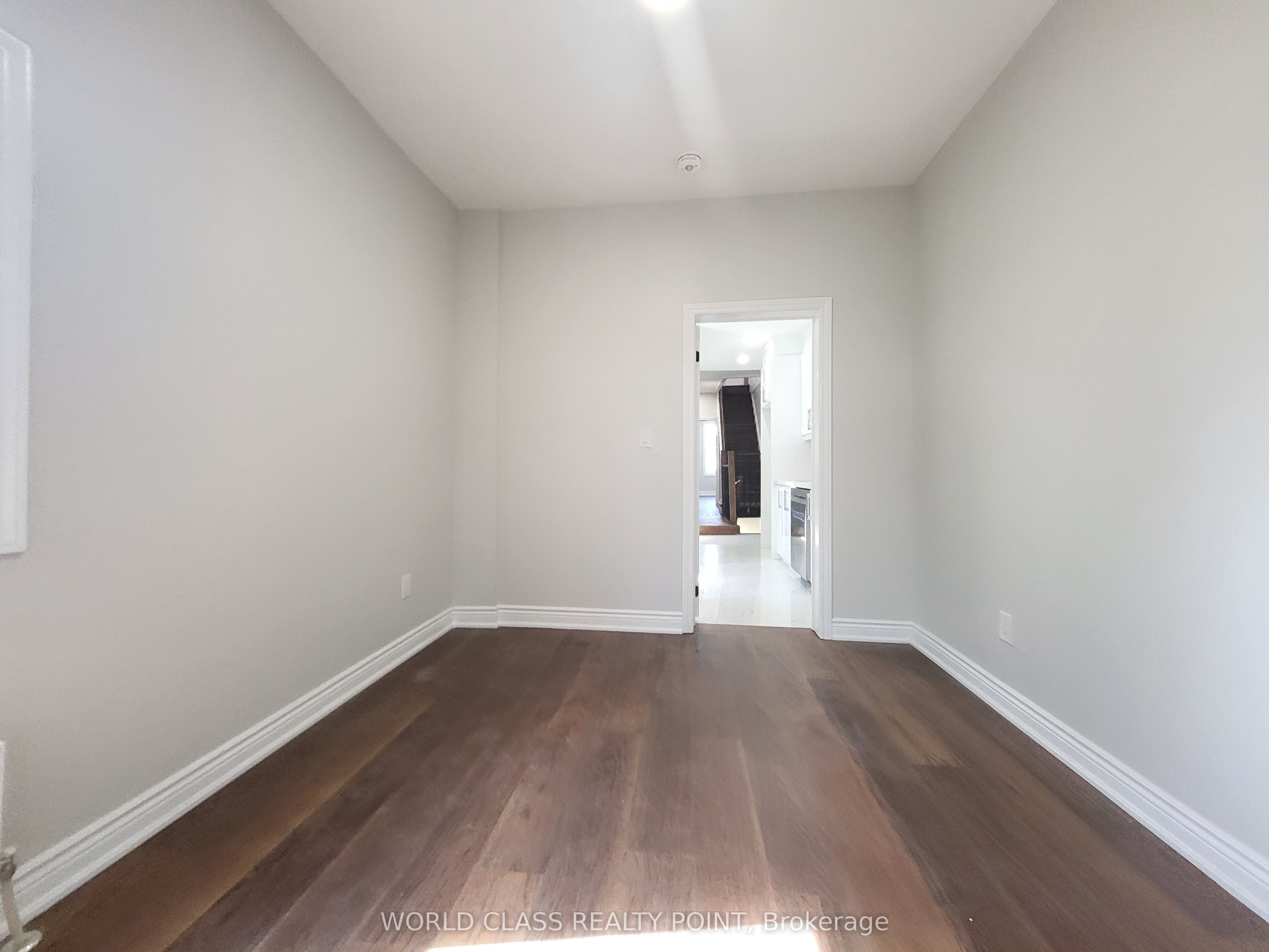 49 Vine Avenue 2 Property Photo 11
