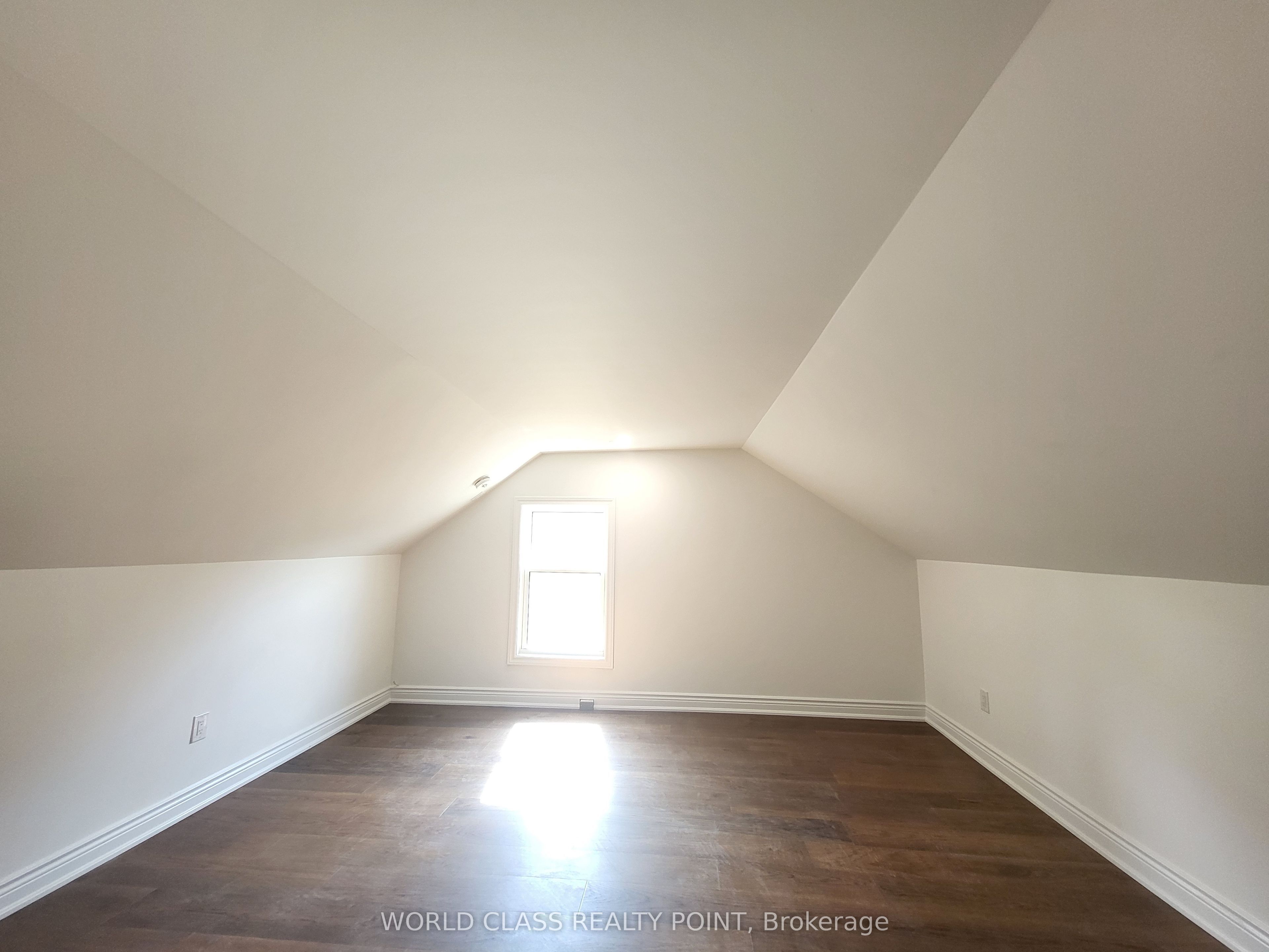 49 Vine Avenue 2 Property Photo 17