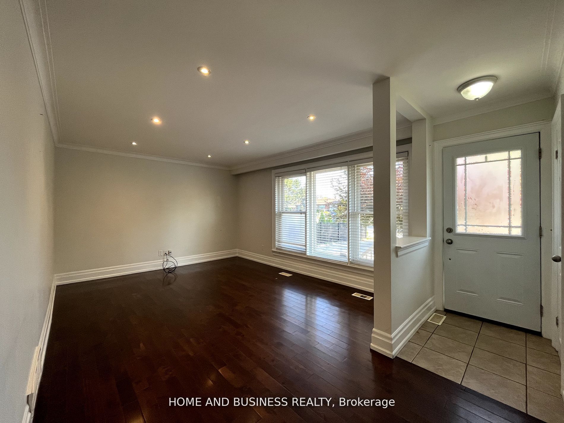 376 Ashbury Road Property Photo 2