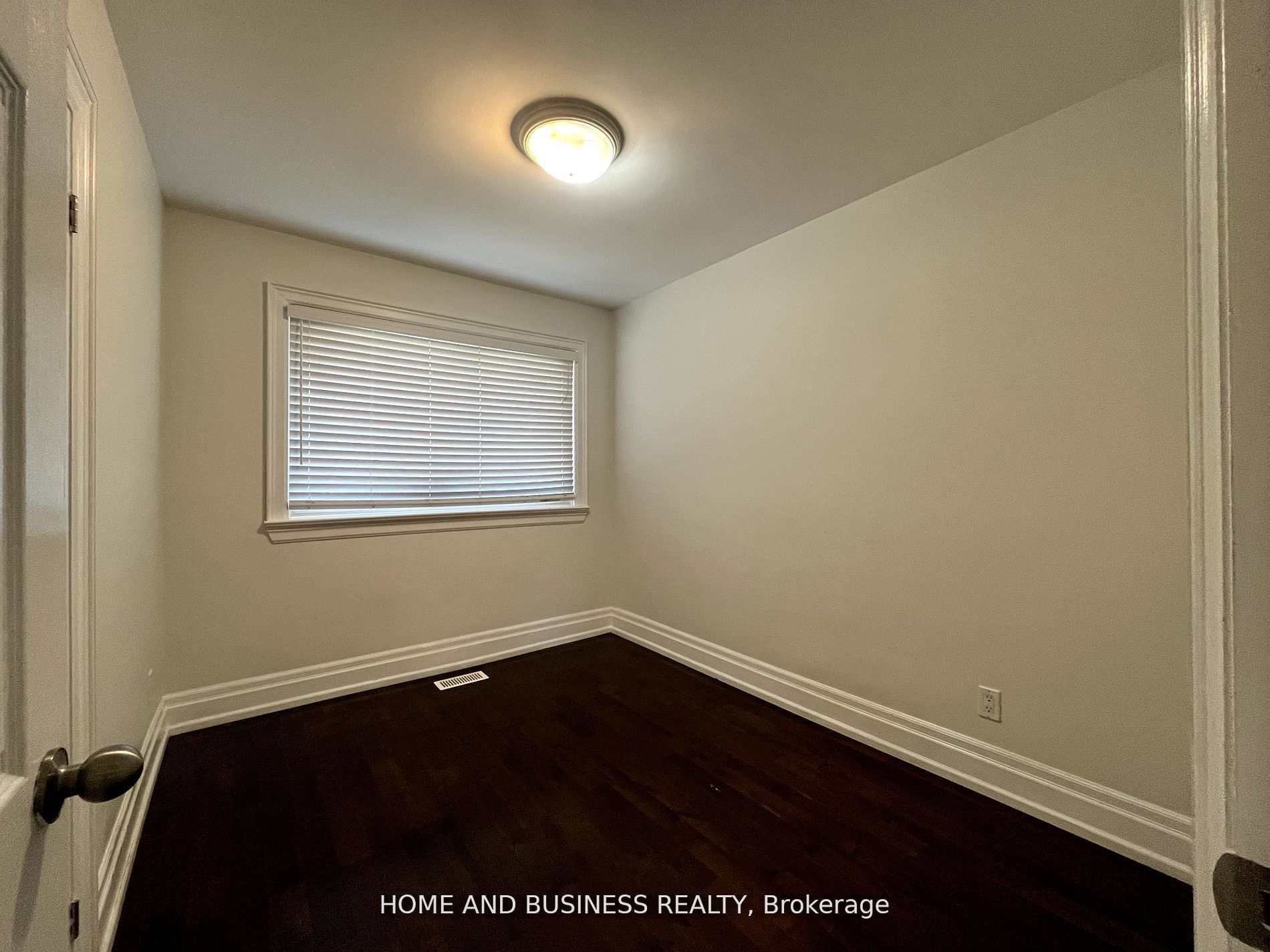 376 Ashbury Road Property Photo 6