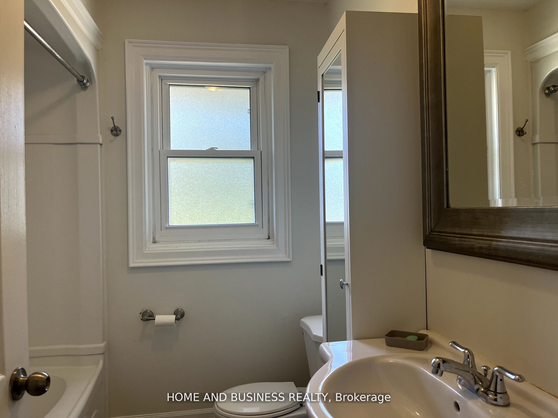 376 Ashbury Road Property Photo 7
