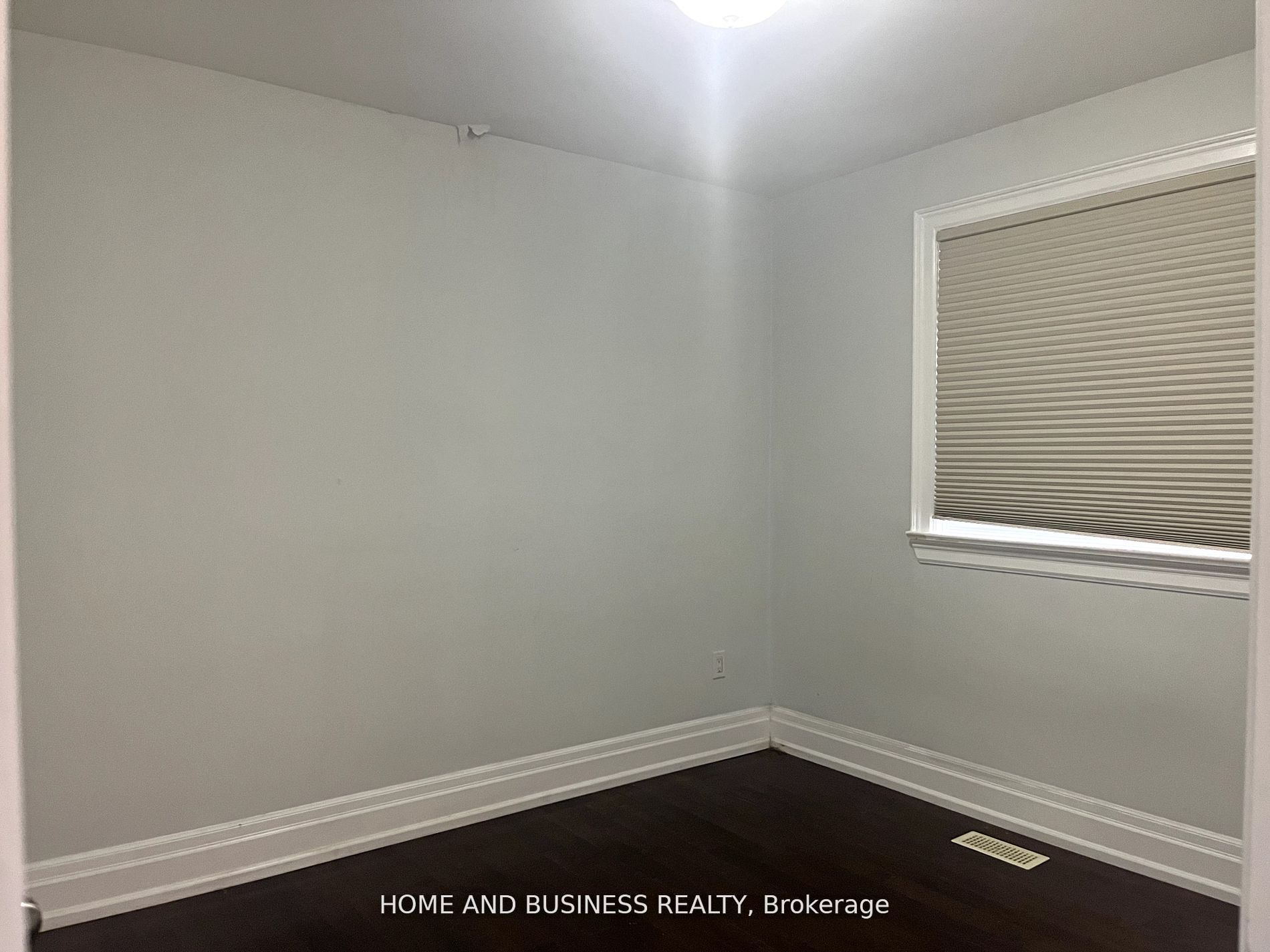 376 Ashbury Road Property Photo 9