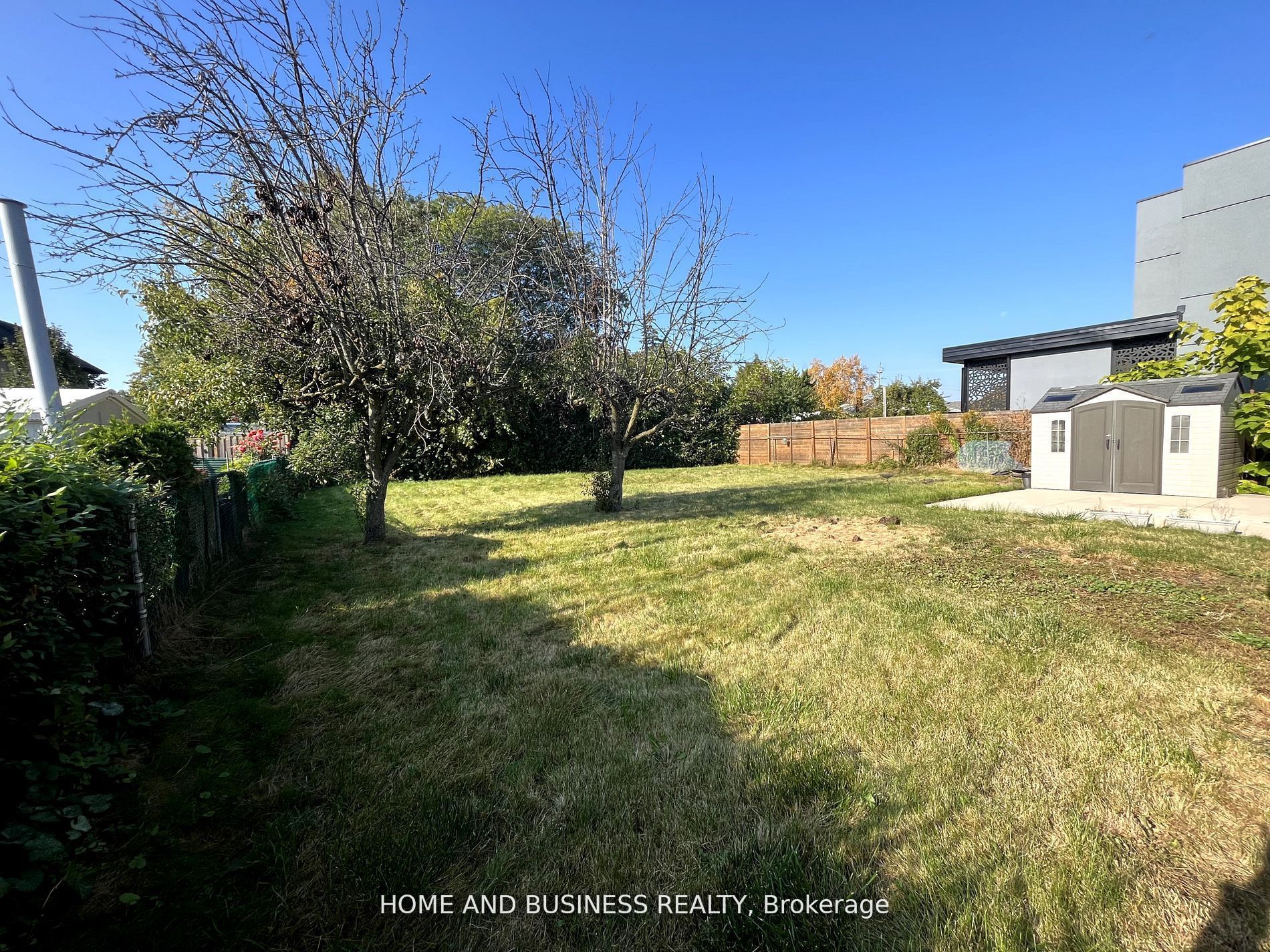 376 Ashbury Road Property Photo 17