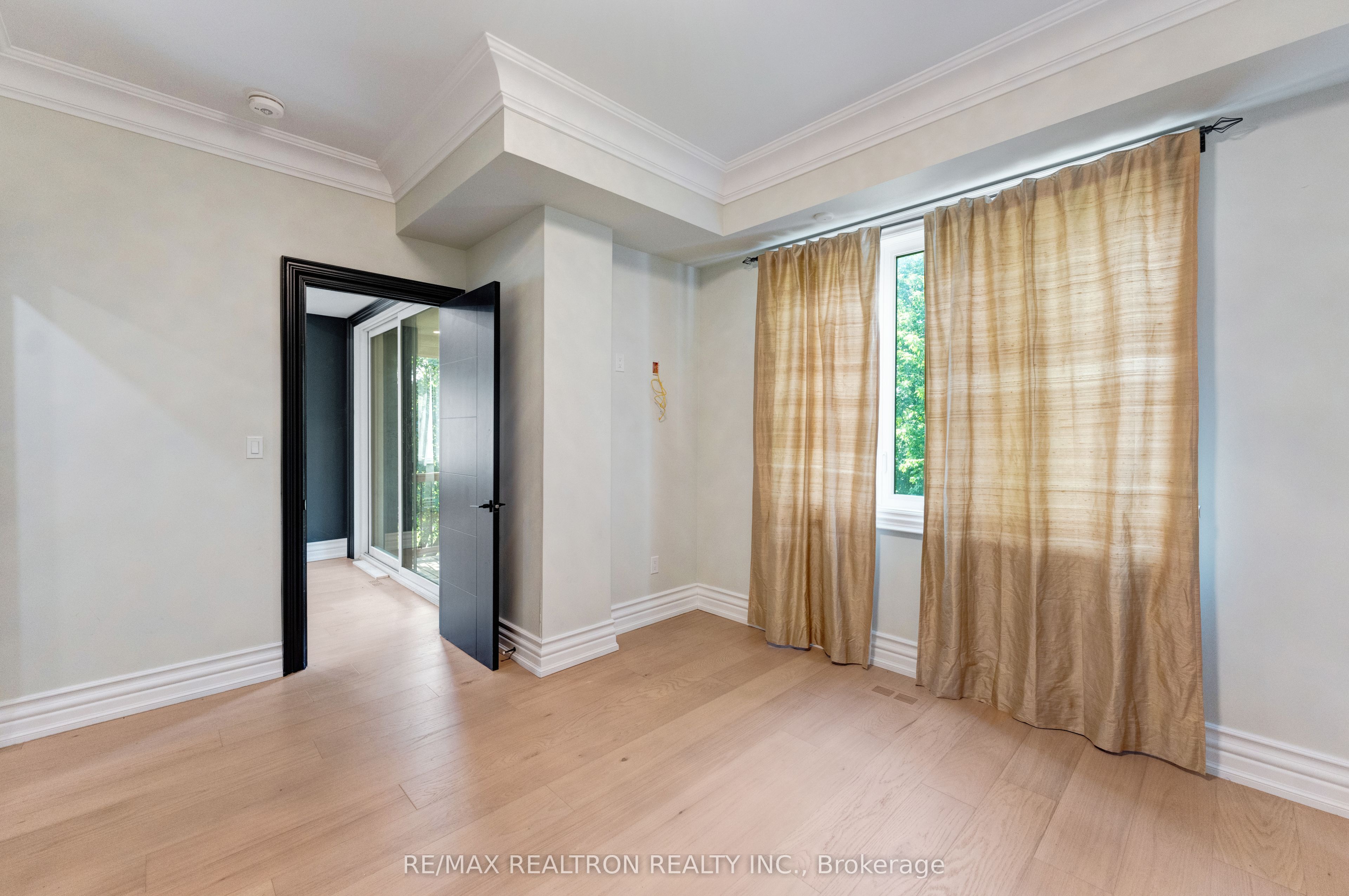32 Bradfield Avenue W Property Photo 20