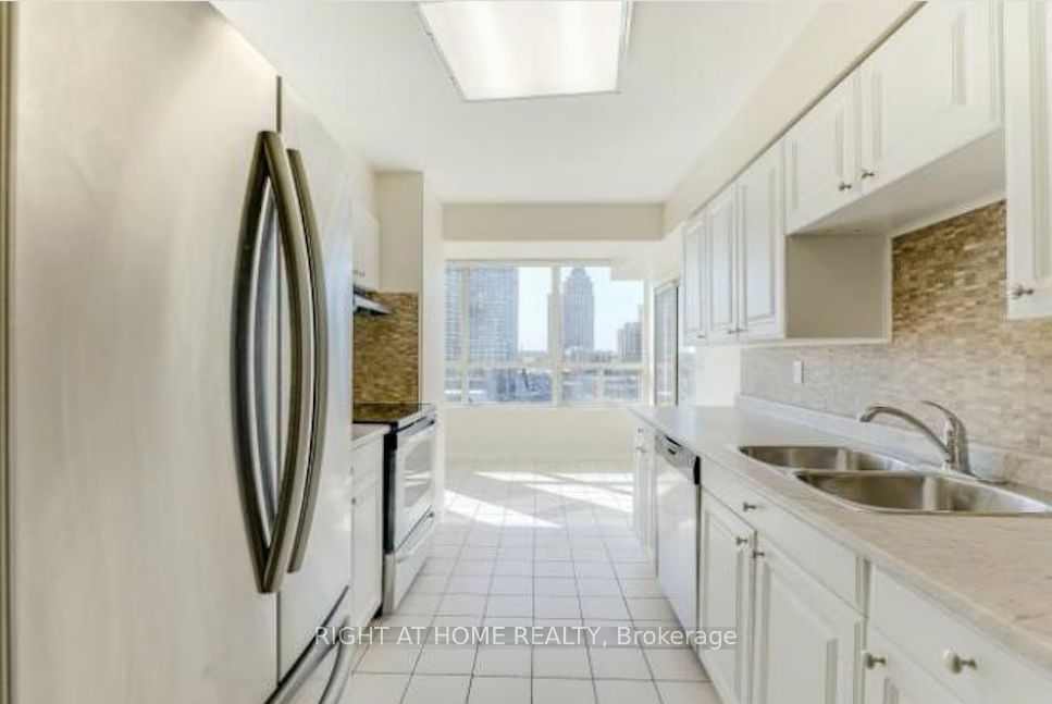 400 Webb Drive 905 Property Photo 6