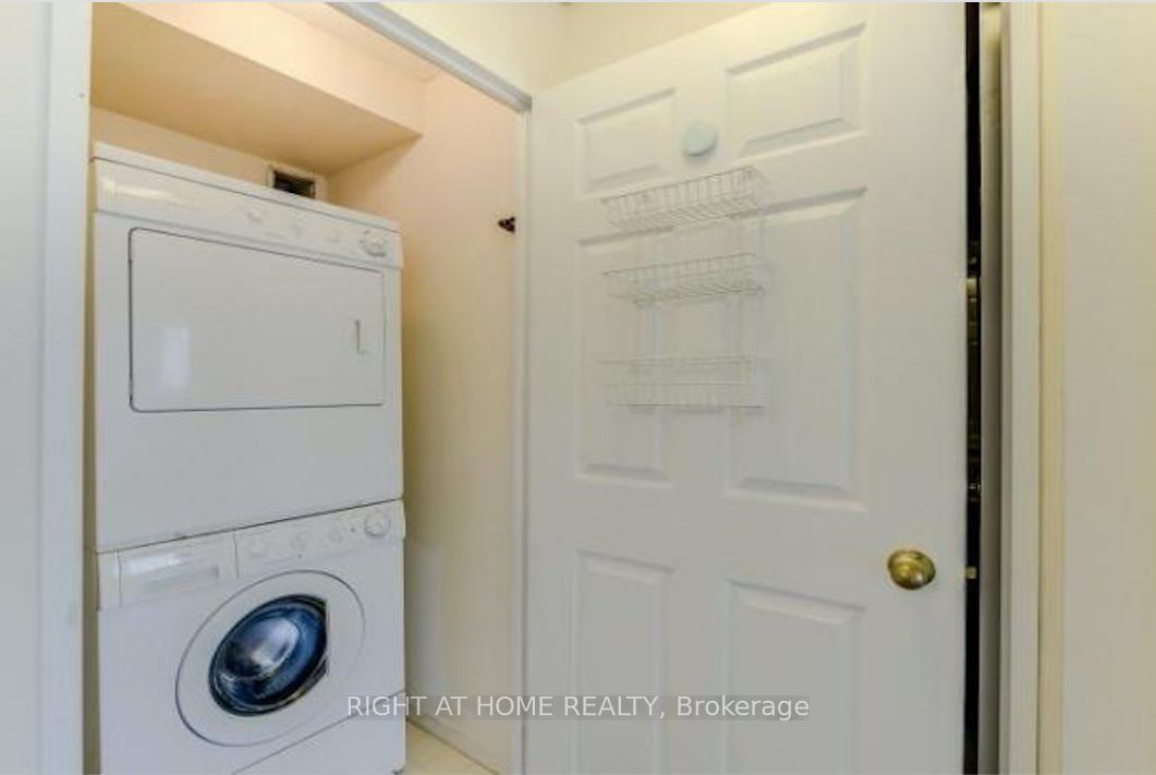400 Webb Drive 905 Property Photo 12