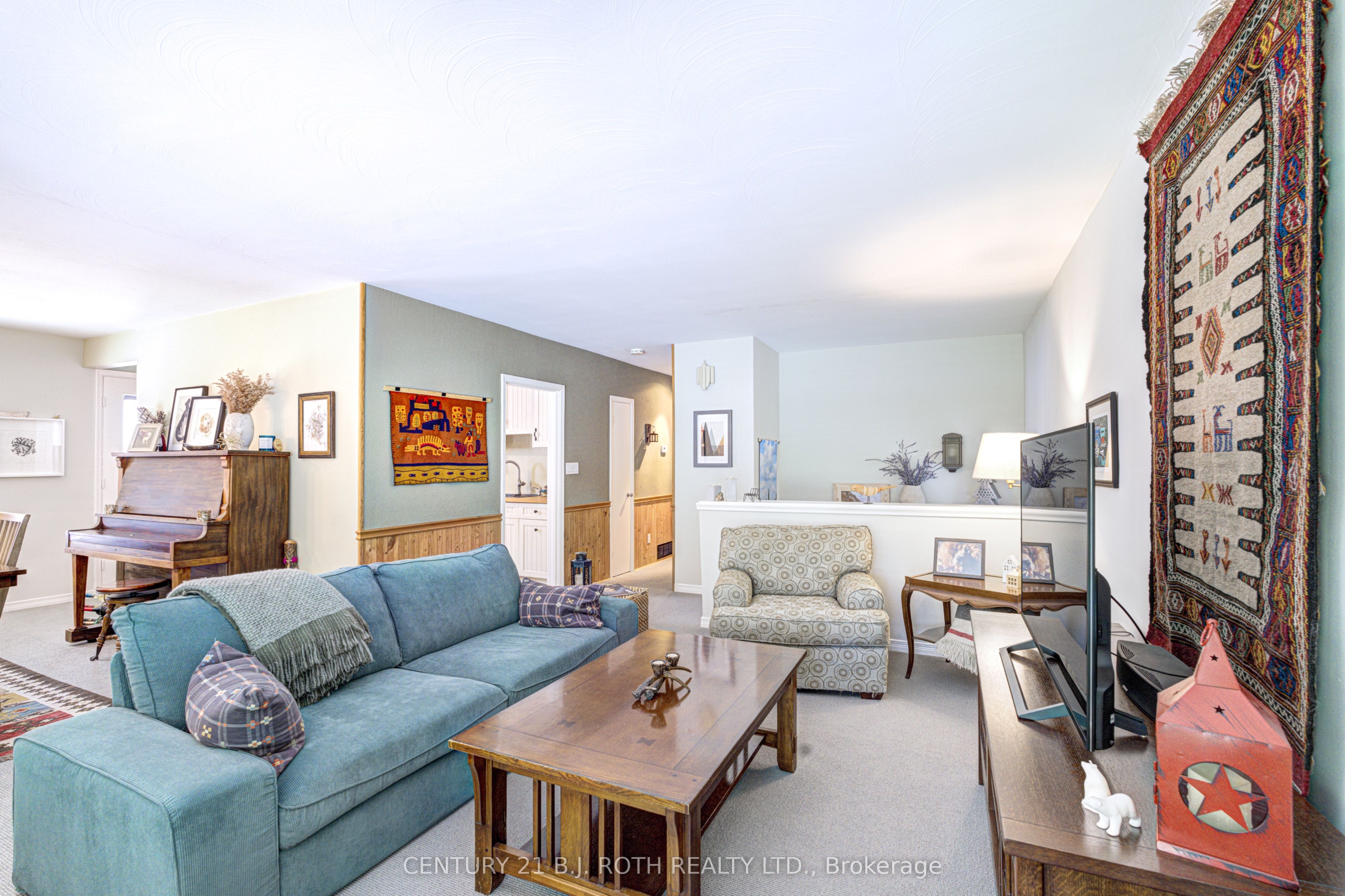 109 Wincott Drive Property Photo 7