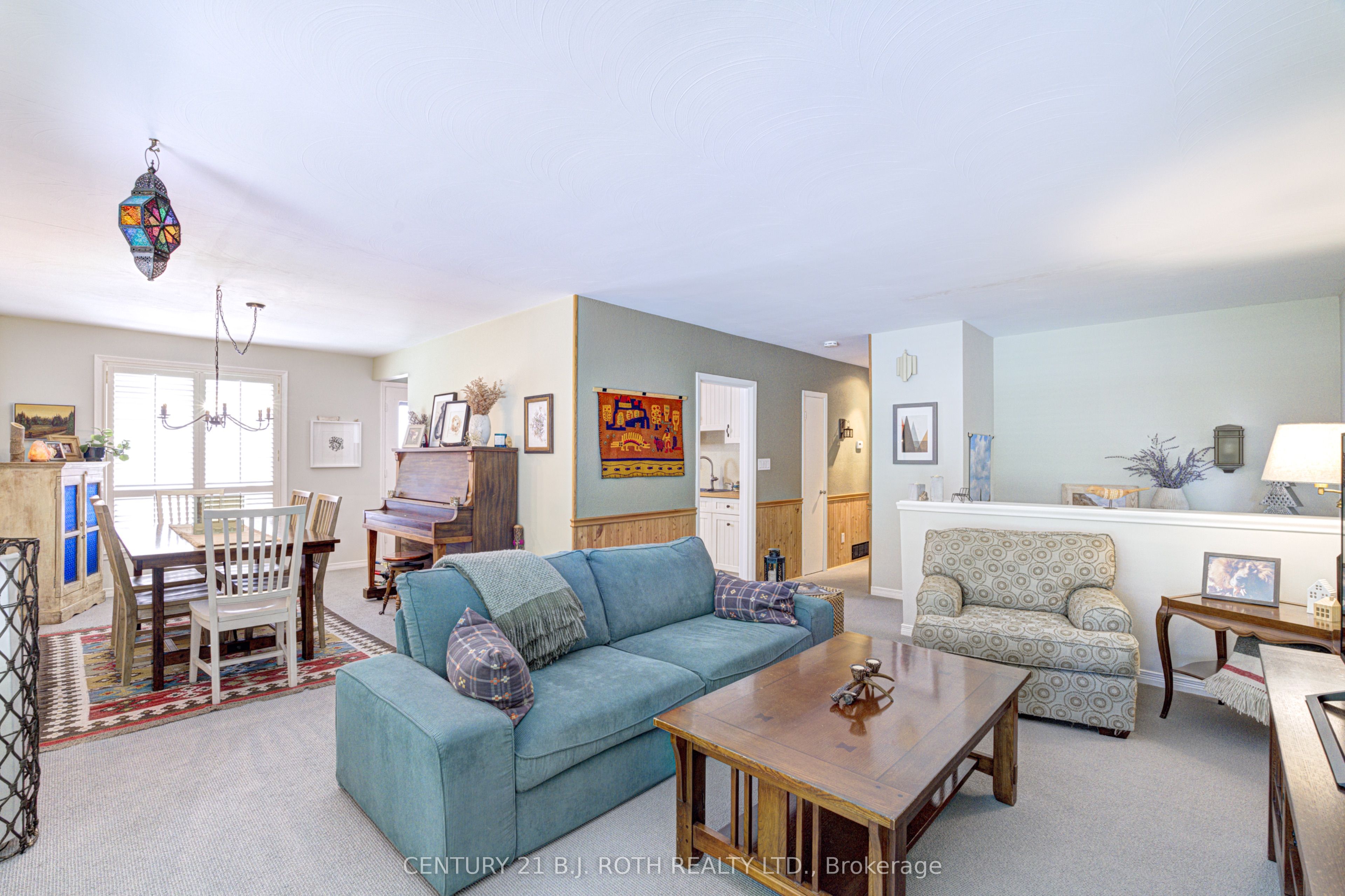 109 Wincott Drive Property Photo 8