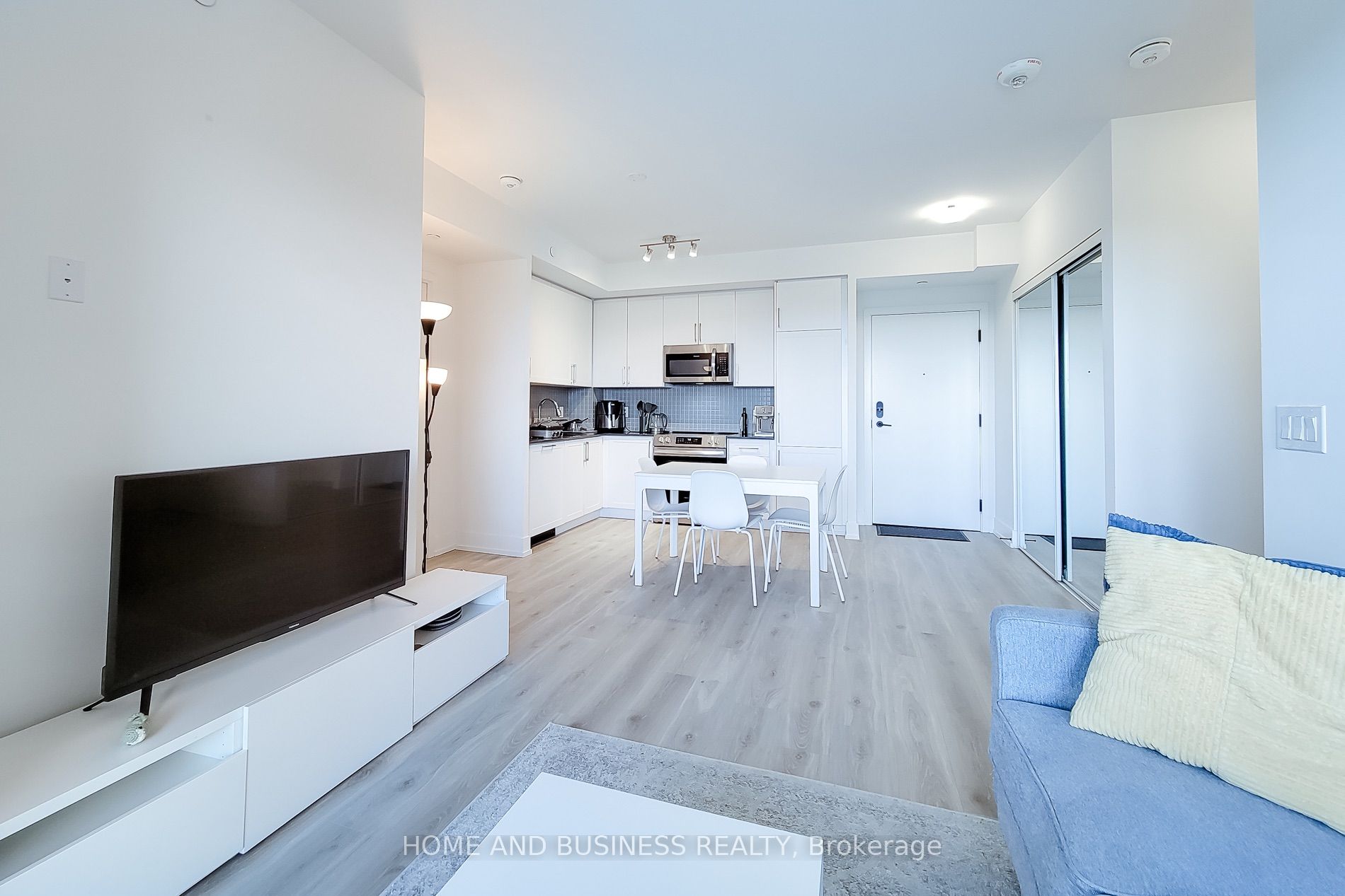 2450 Old Bronte Road E 710 Property Photo 16
