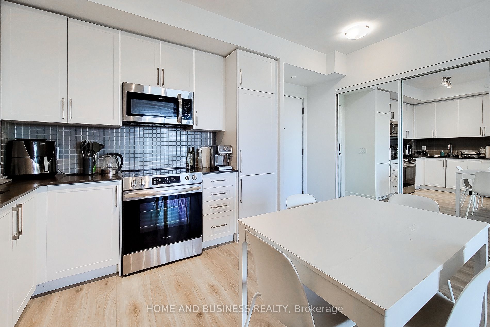 2450 Old Bronte Road E 710 Property Photo 21