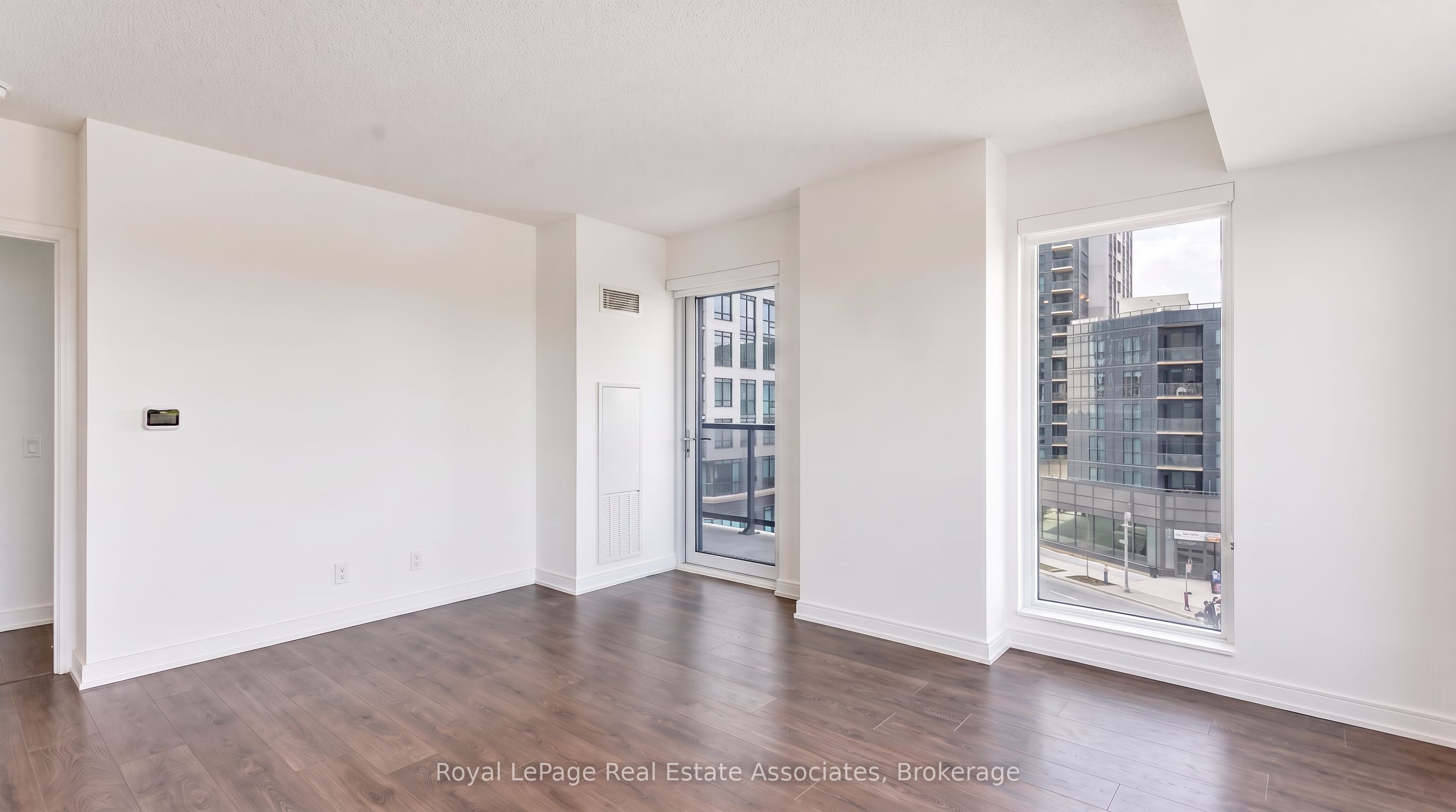 30 Samuel Wood Way 602 Property Photo 10