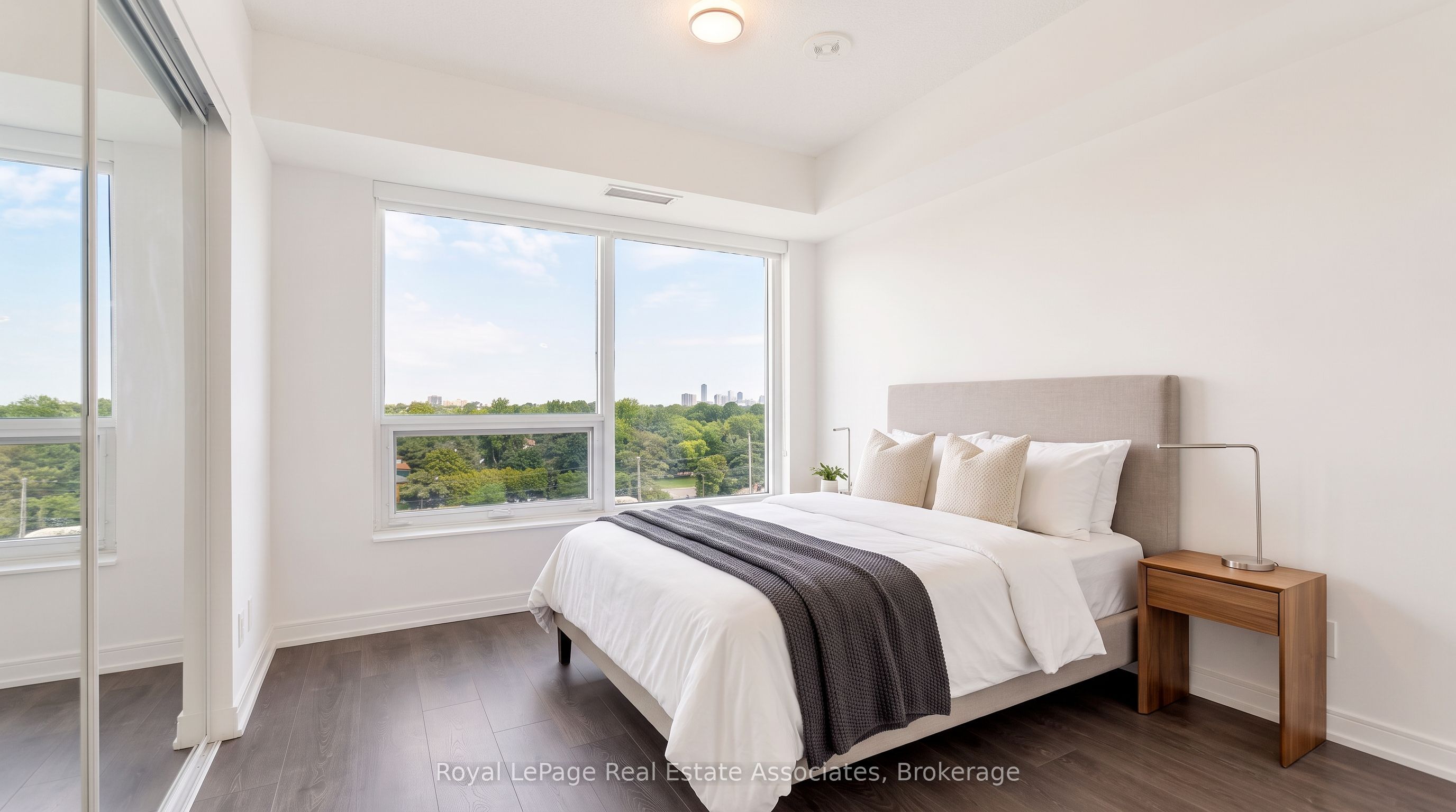 30 Samuel Wood Way 602 Property Photo 15