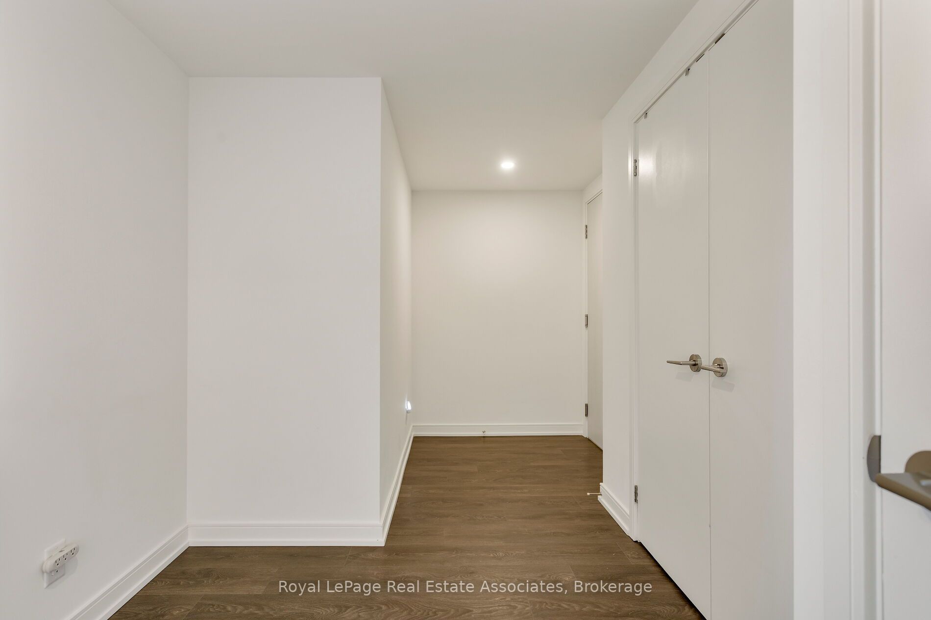 30 Samuel Wood Way 602 Property Photo 23