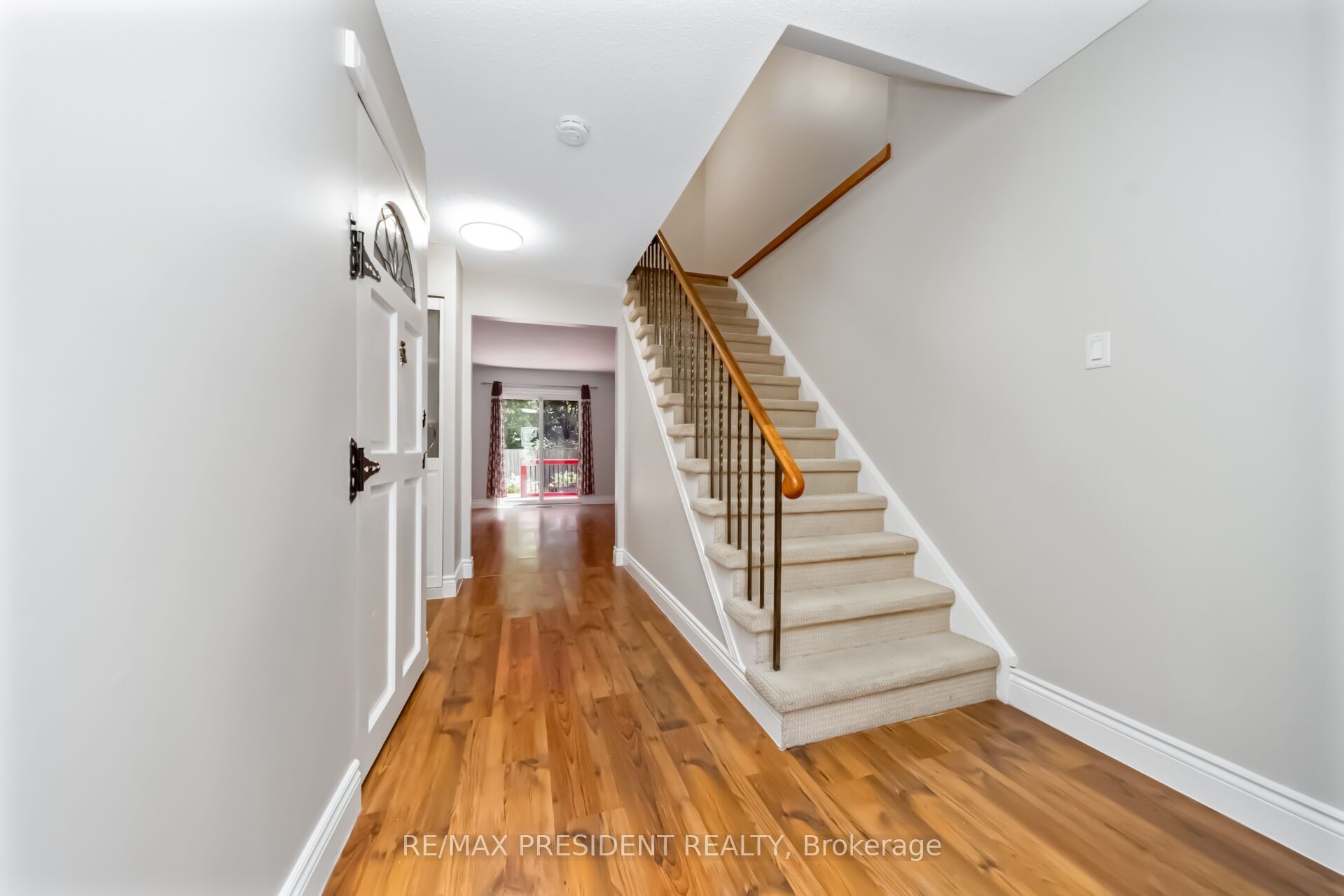 91 Martindale Crescent Property Photo 6