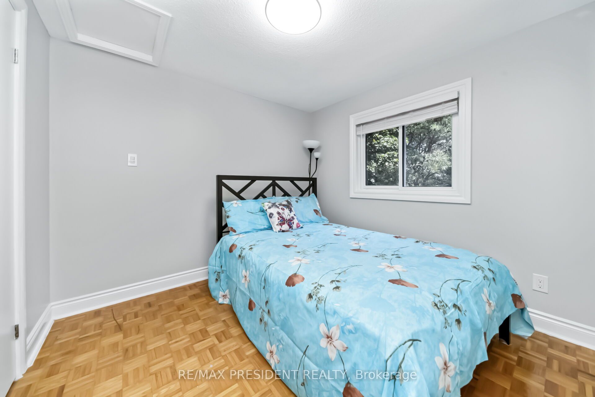 91 Martindale Crescent Property Photo 25