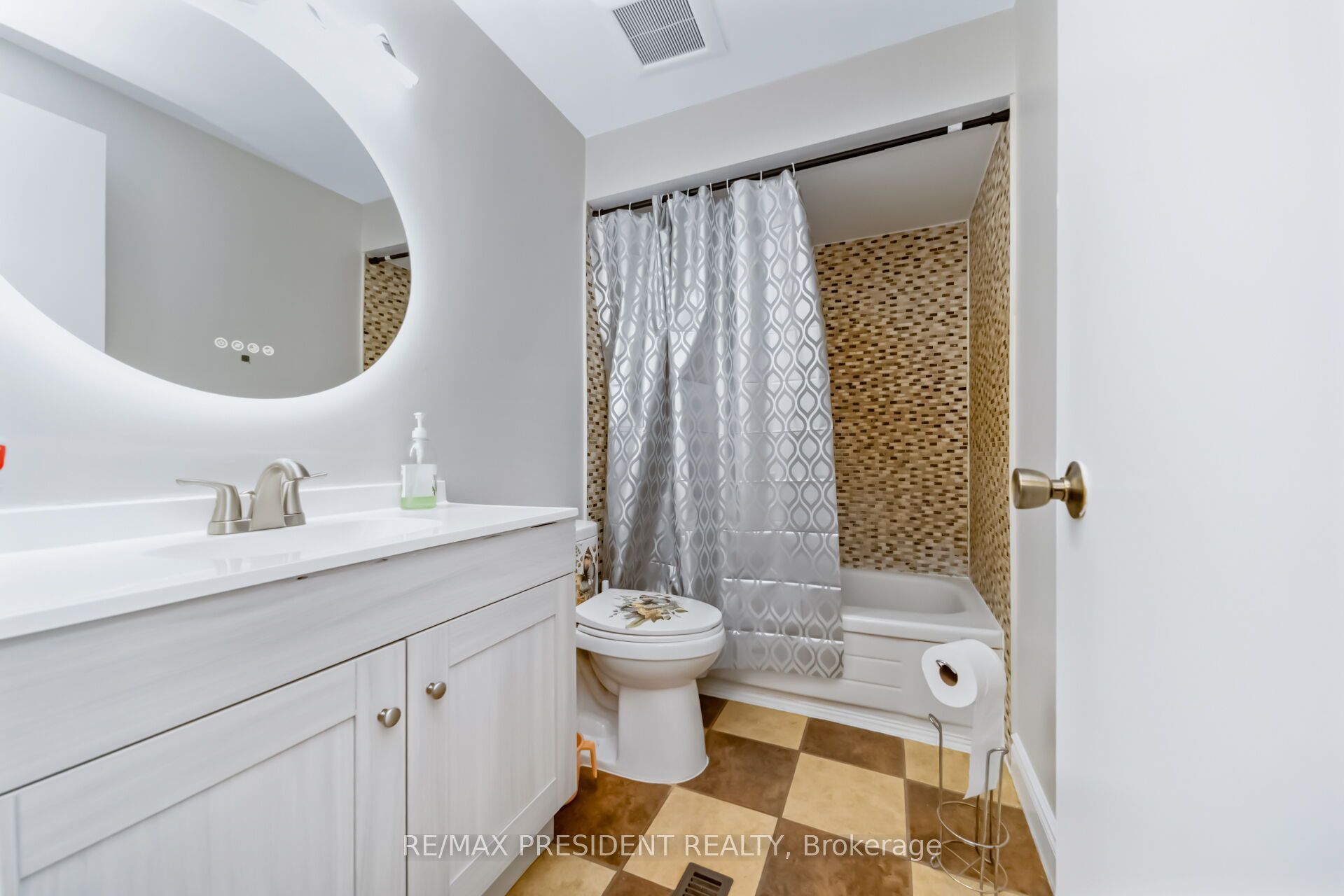 91 Martindale Crescent Property Photo 29