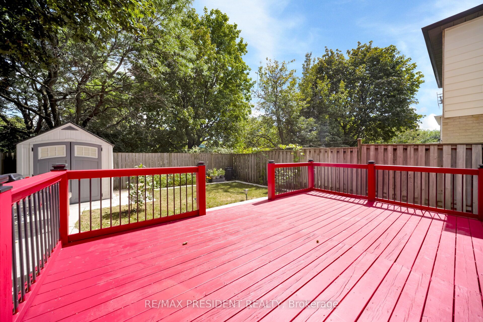 91 Martindale Crescent Property Photo 35