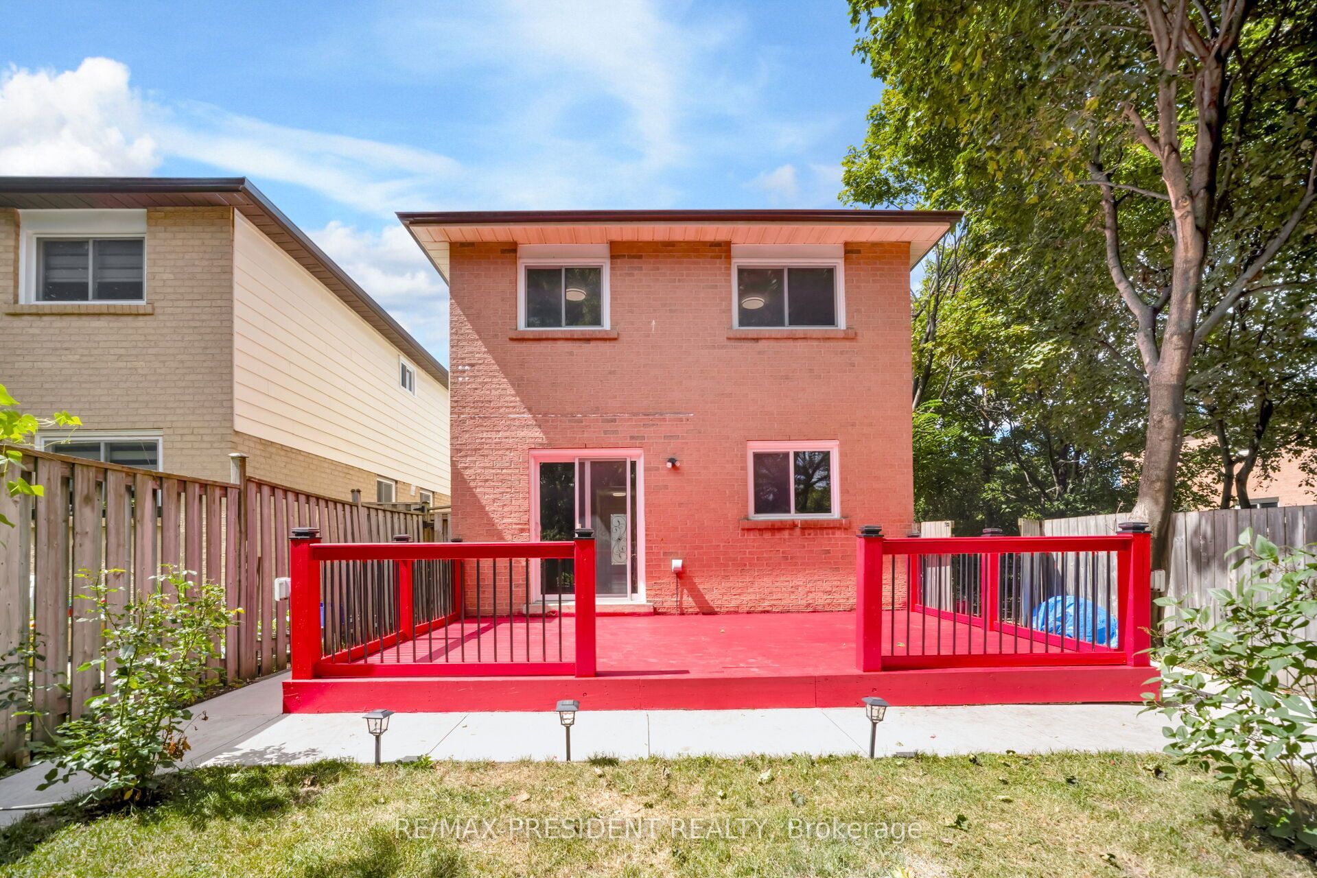 91 Martindale Crescent Property Photo 38