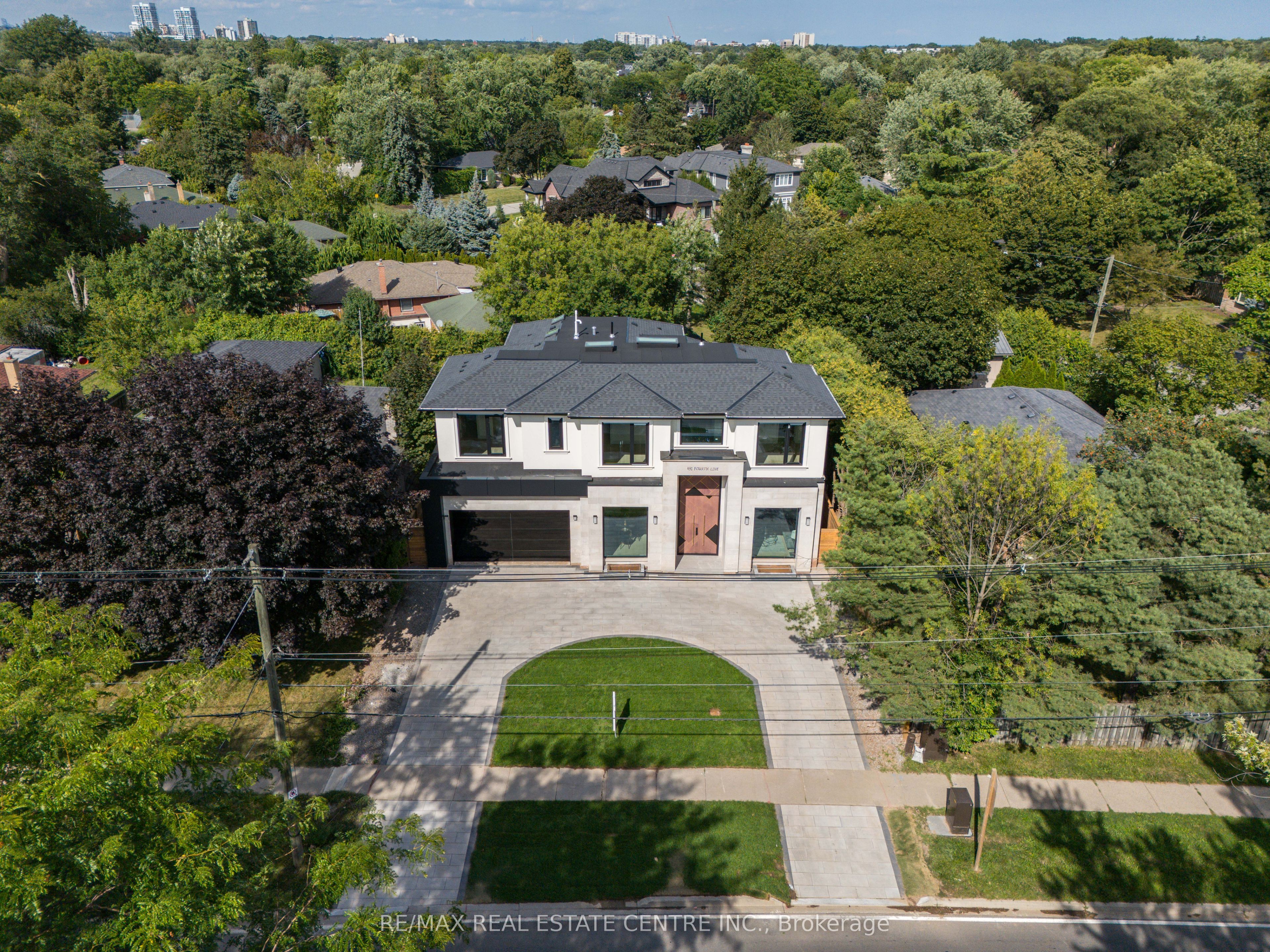 491 Fourth Line Property Photo 2