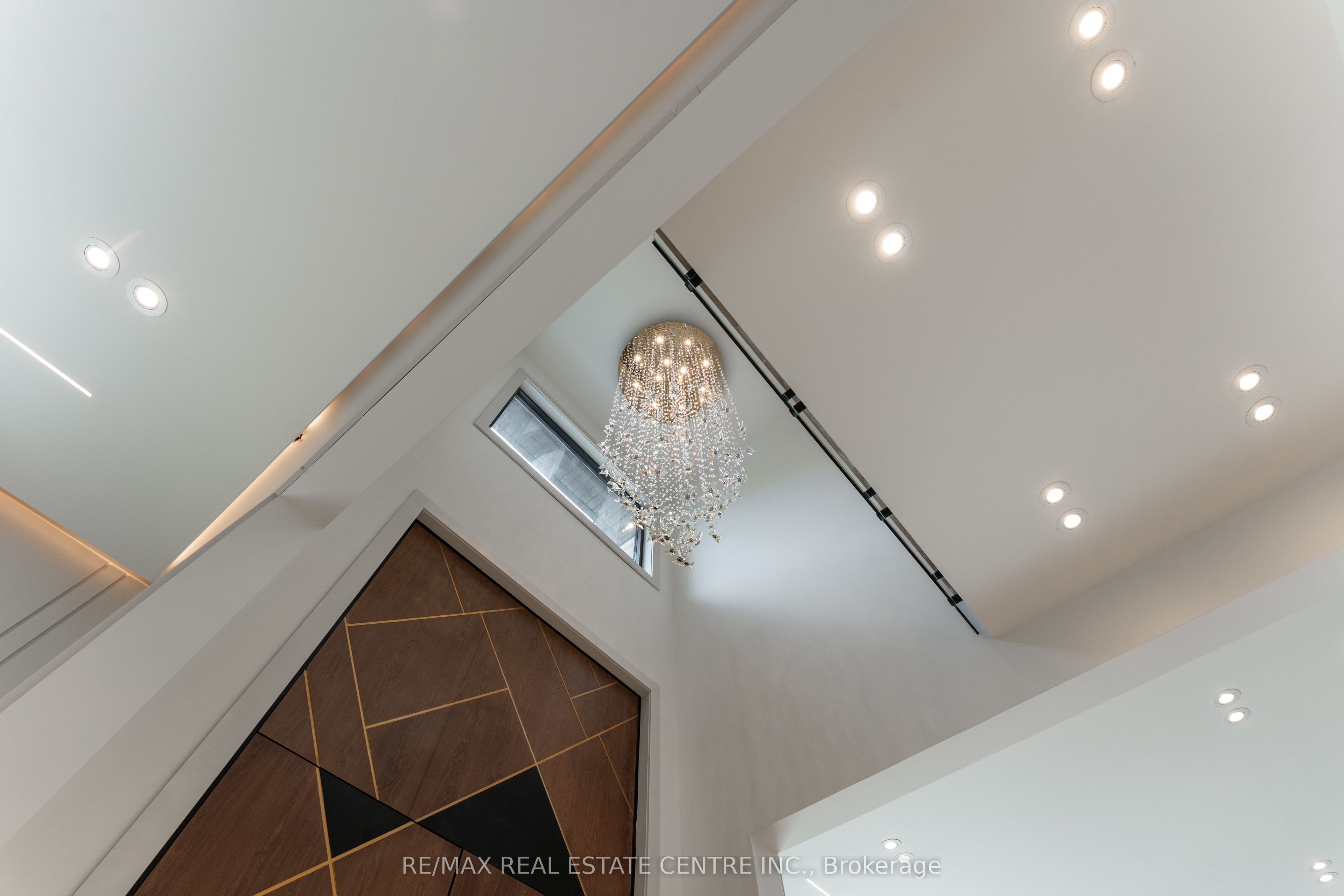 491 Fourth Line Property Photo 9
