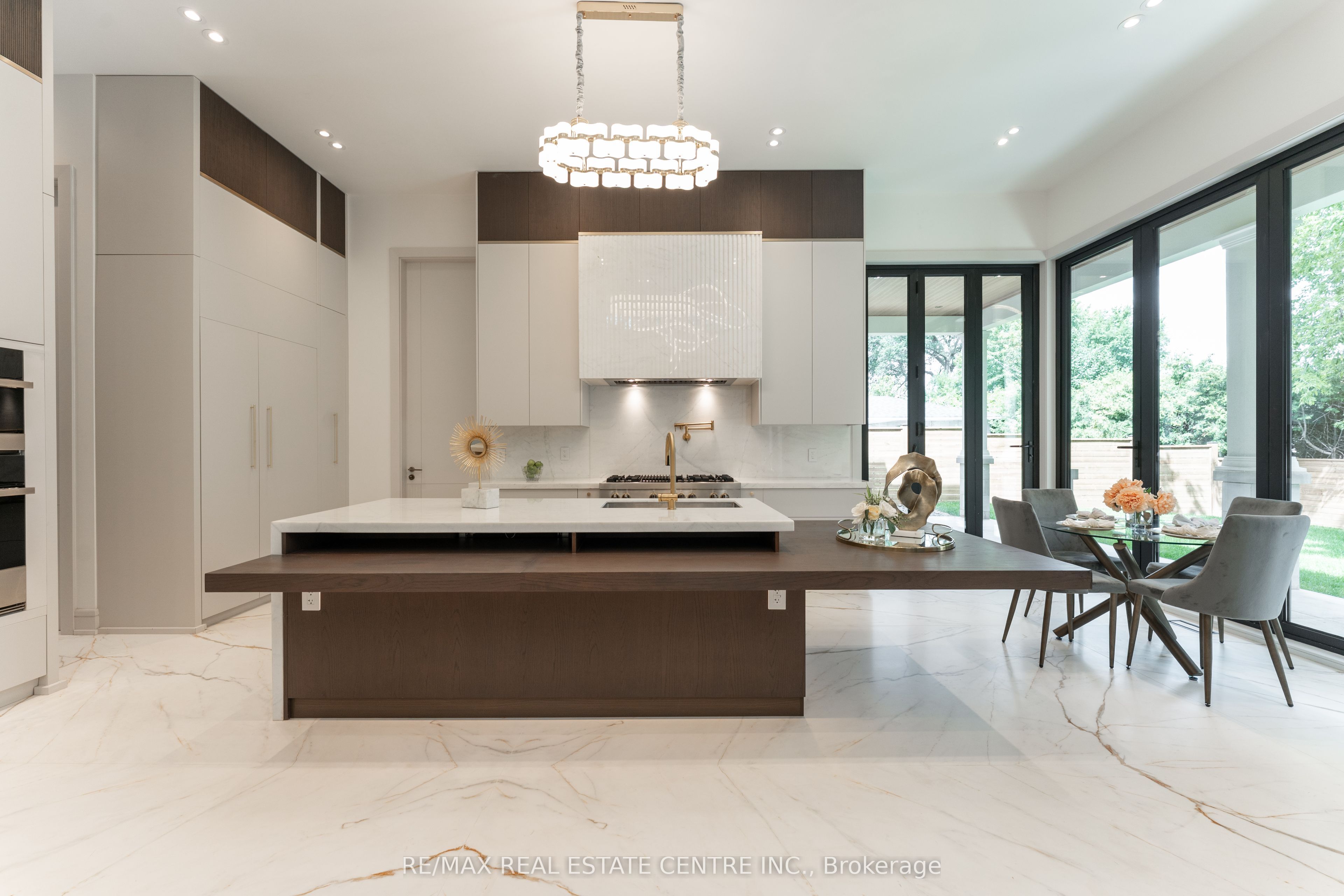 491 Fourth Line Property Photo 12