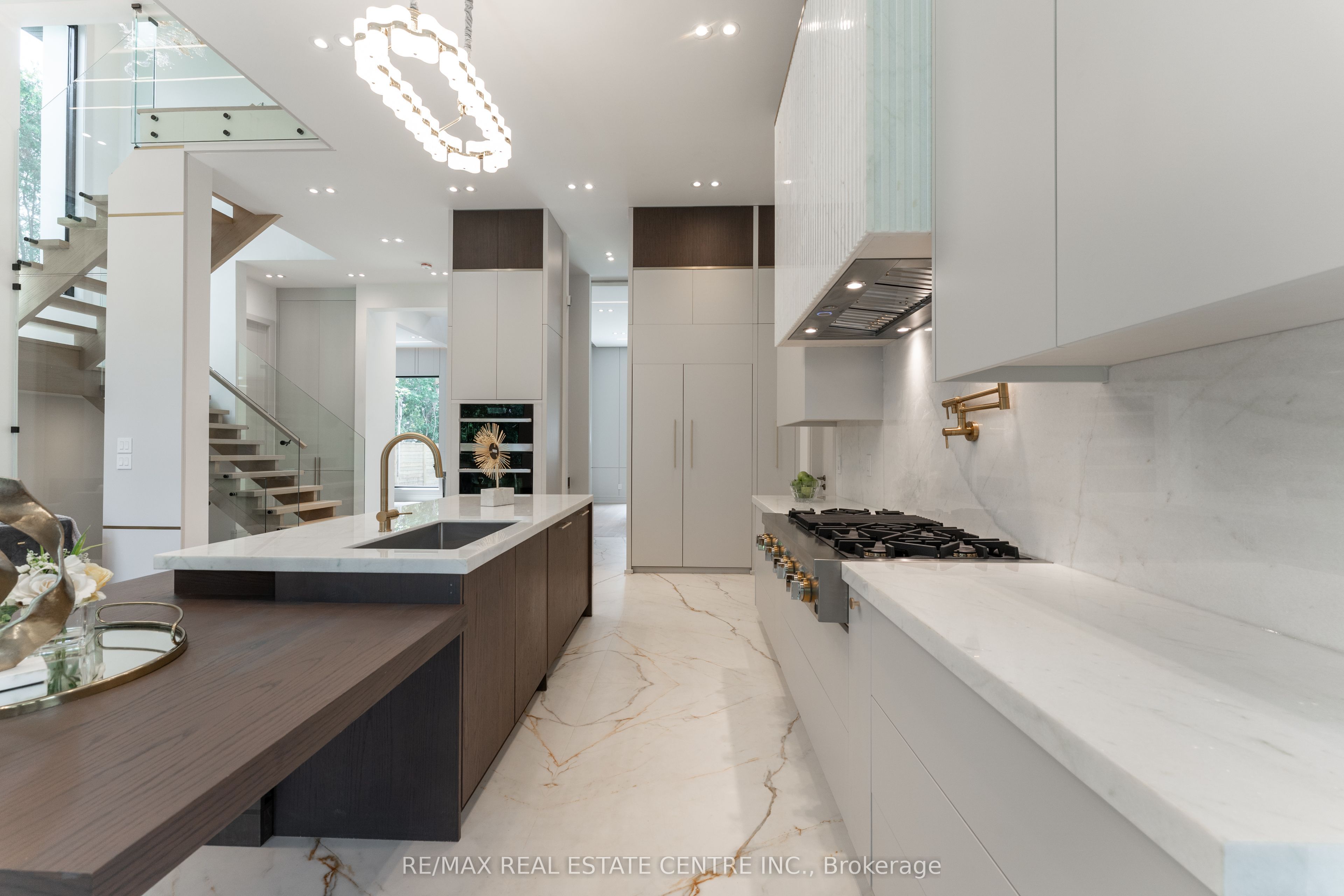 491 Fourth Line Property Photo 15
