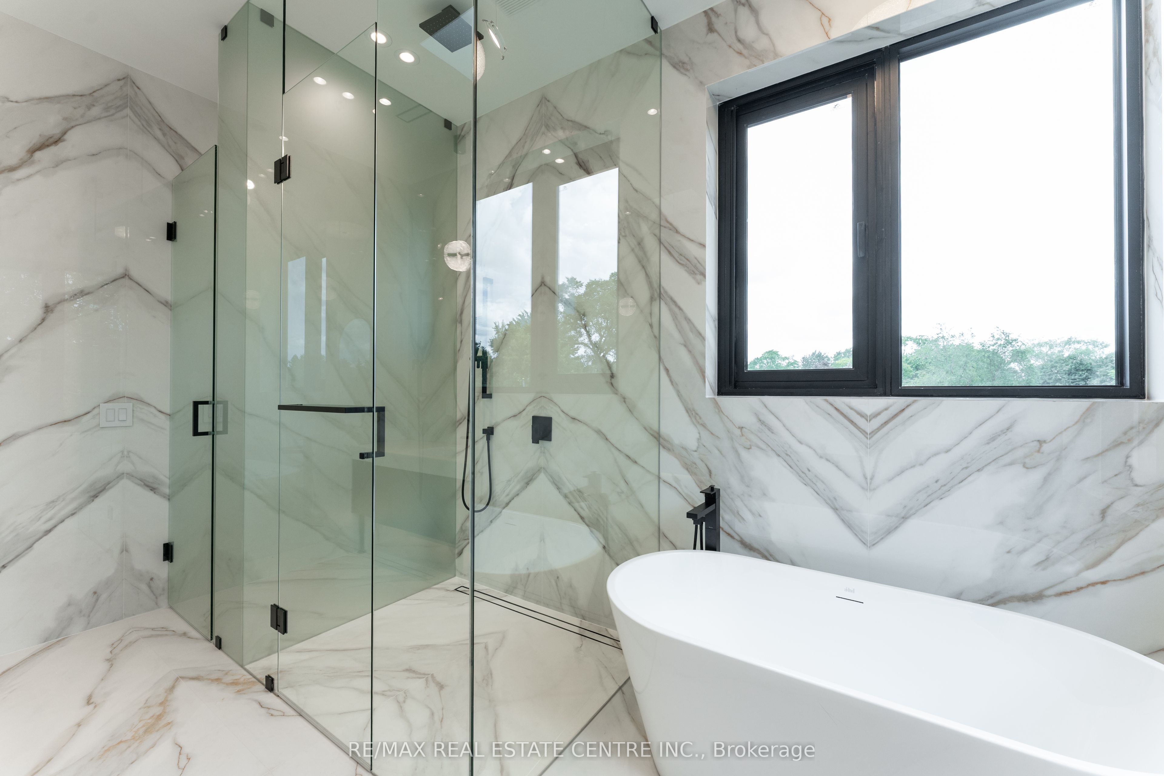 491 Fourth Line Property Photo 25