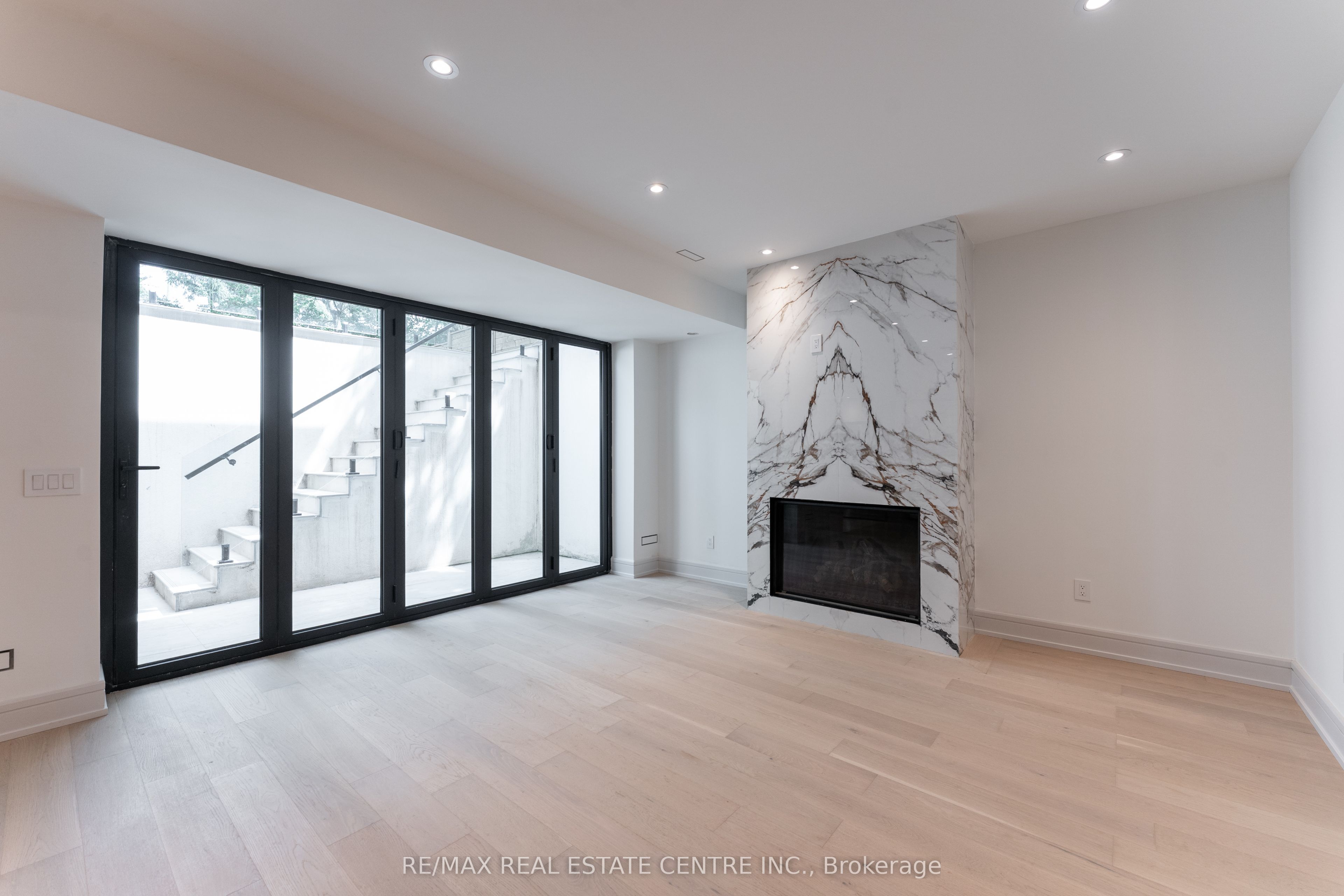 491 Fourth Line Property Photo 39