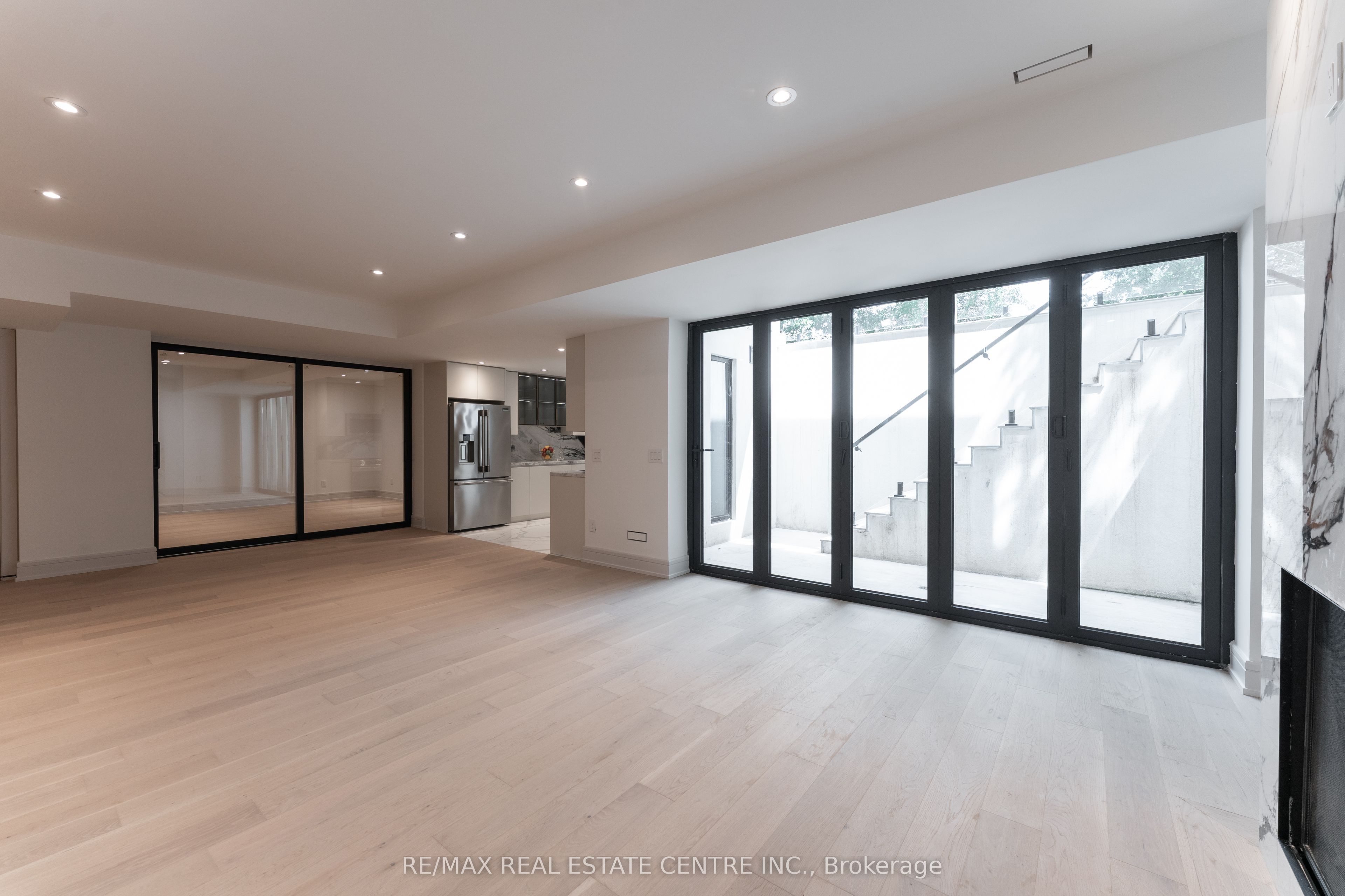 491 Fourth Line Property Photo 40