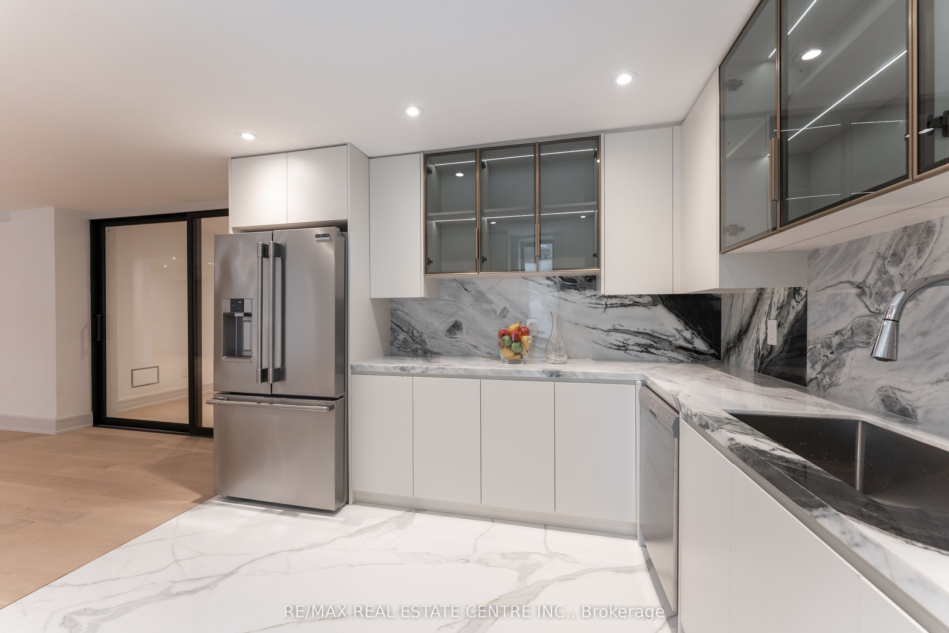 491 Fourth Line Property Photo 43
