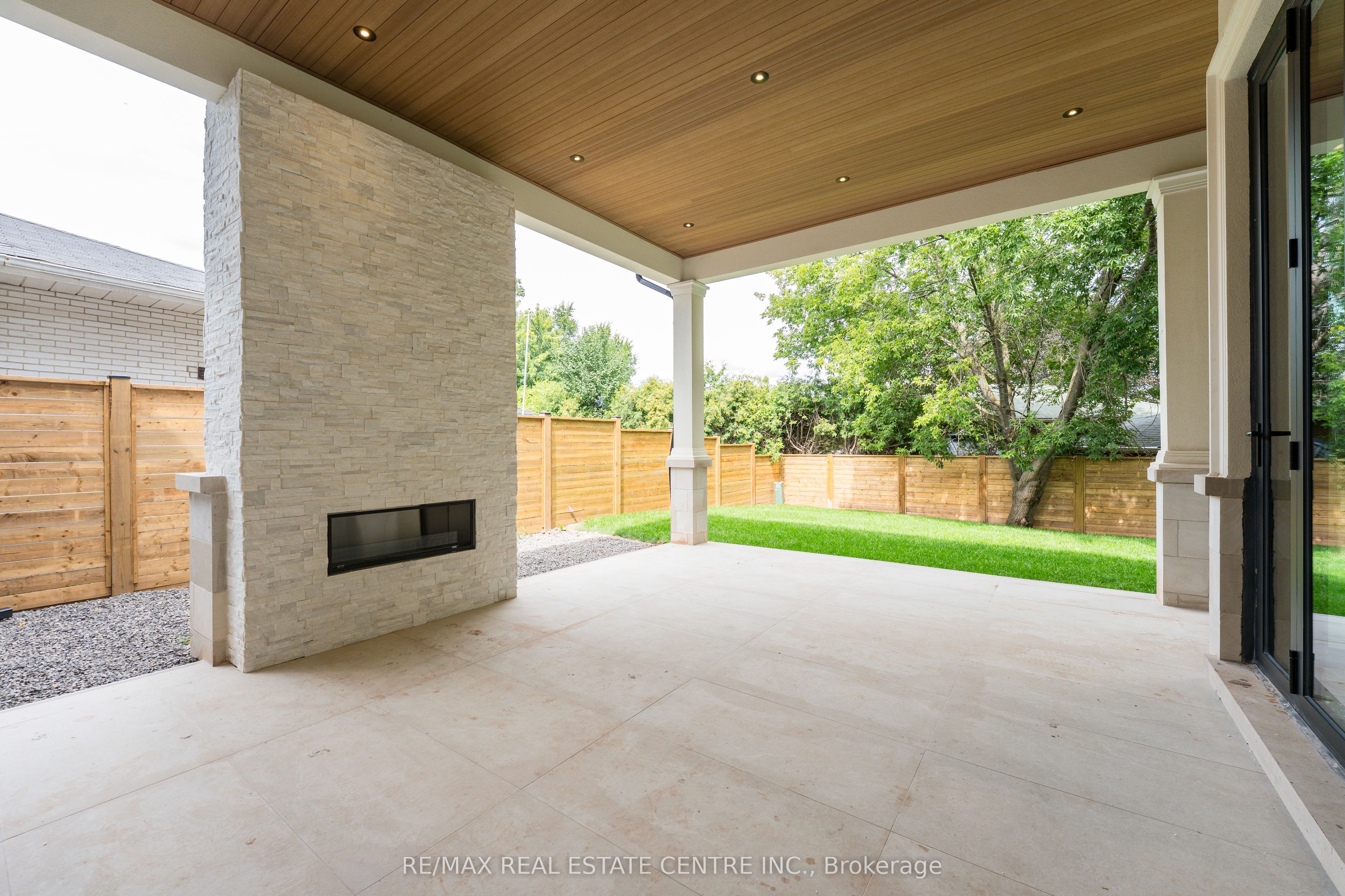 491 Fourth Line Property Photo 49