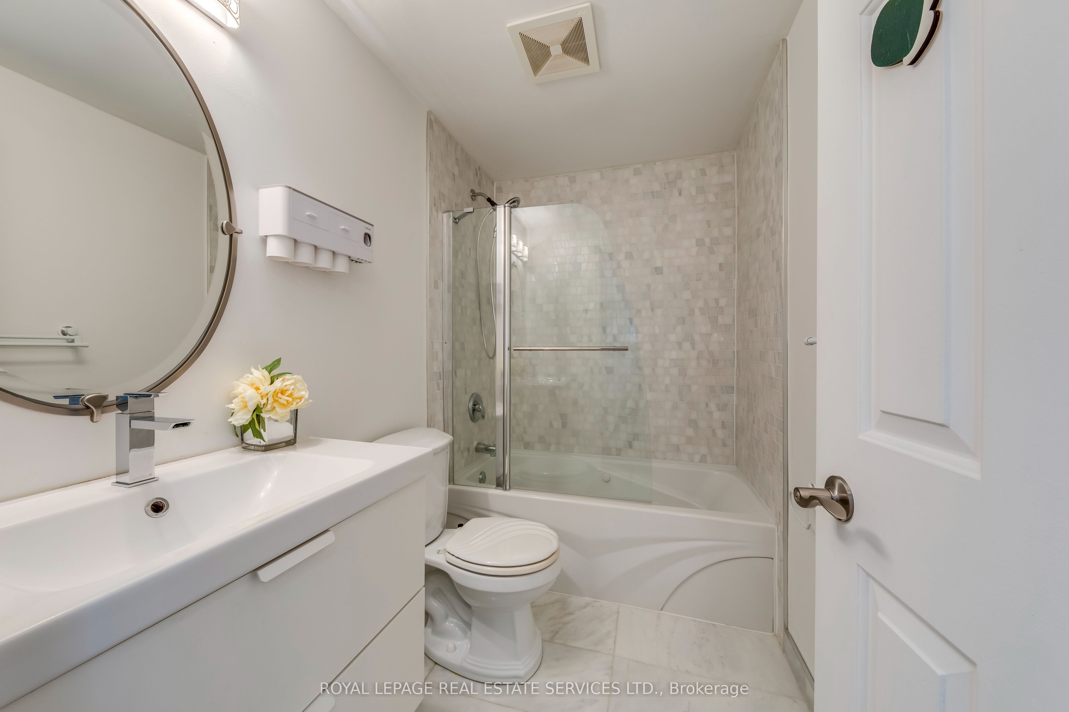 3390 Chartrand Crescent Property Photo 35