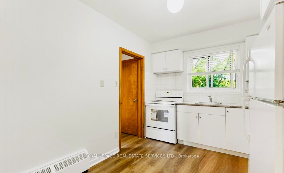 50 Peter Street 2 Property Photo 9