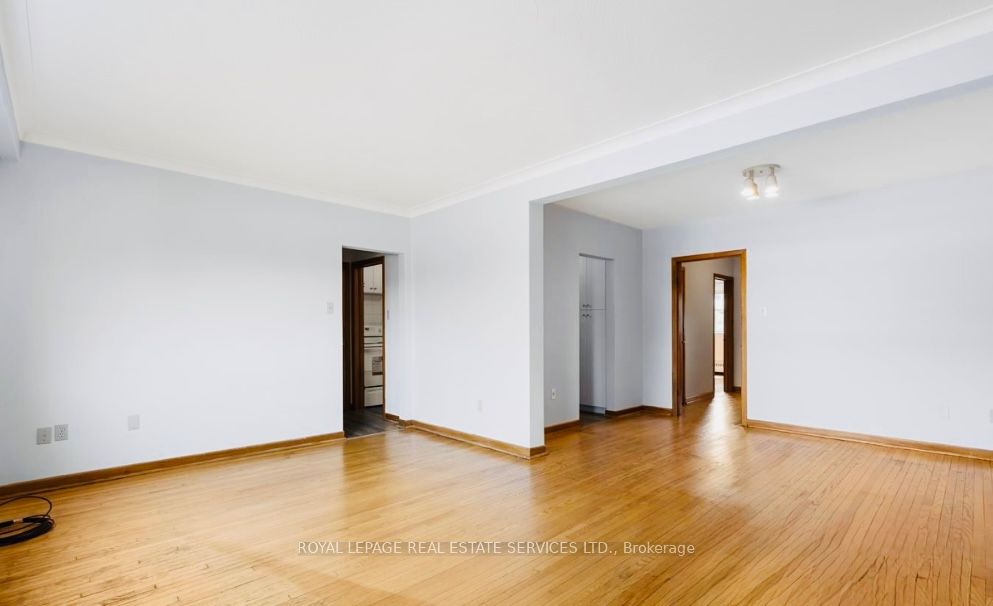 50 Peter Street 2 Property Photo 16