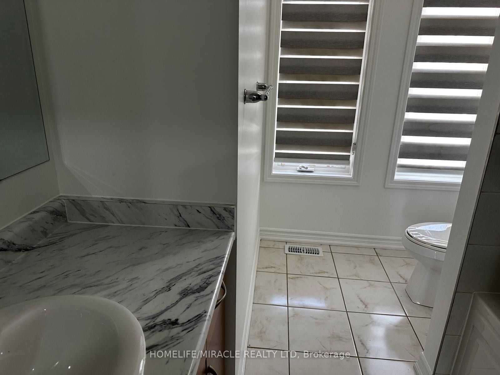 147 Yates Drive Upper Property Photo 37